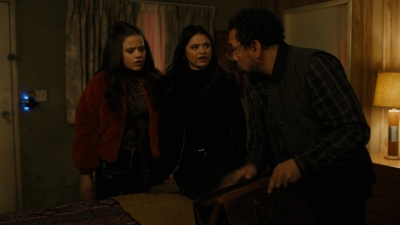 Charmed-Online-dot-nl_Charmed2x09GeussWhosComingToSafeSpaceSeattlle0830.jpg