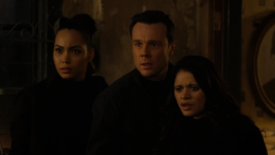 Charmed-Online-dot-nl_Charmed2x09GeussWhosComingToSafeSpaceSeattlle2218.jpg