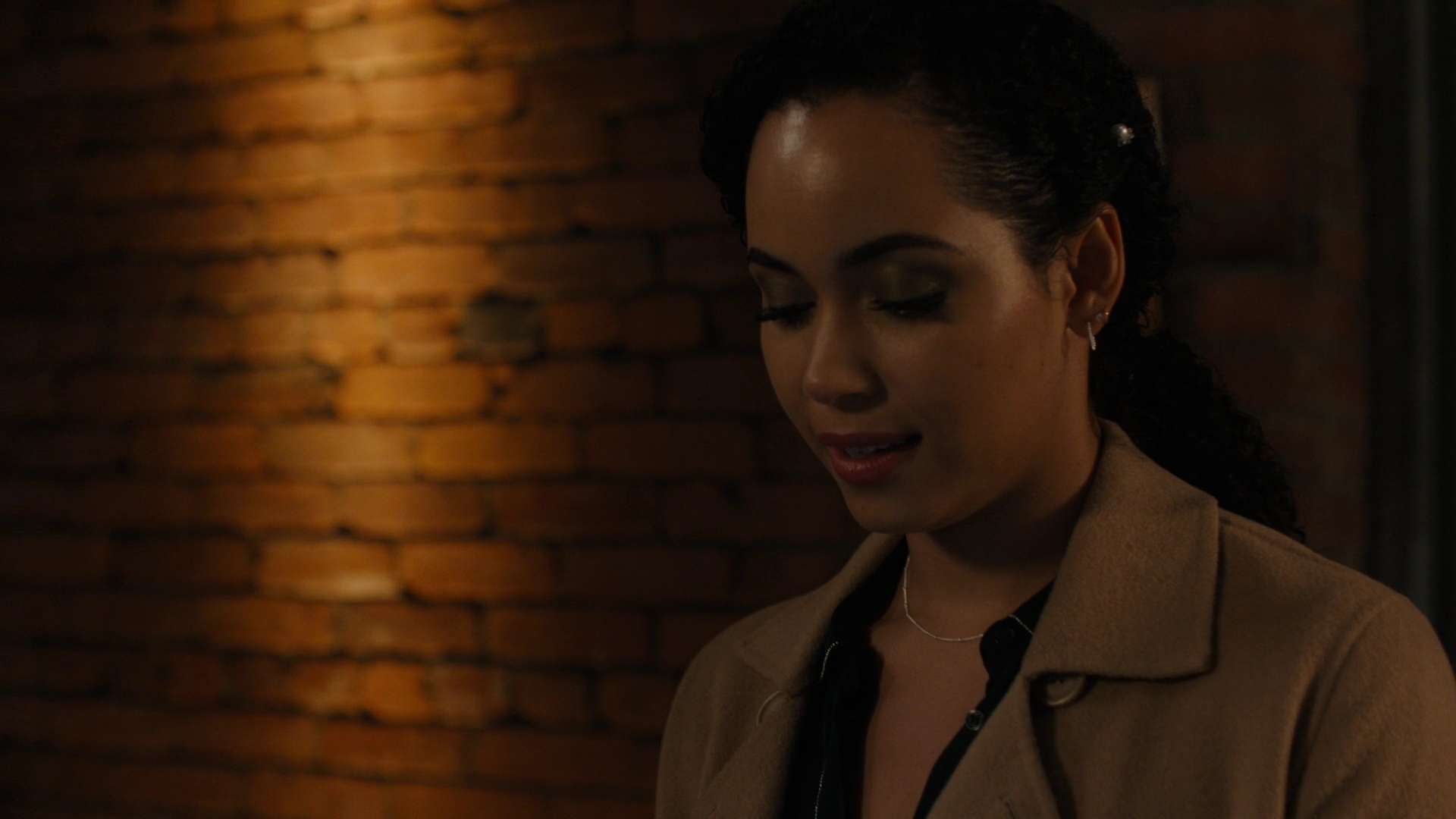 Charmed-Online-dot-nl_Charmed2x10CurseWords0128.jpg Charmed-Online-dot-nl_Charmed2x10CurseWords0128.jpg