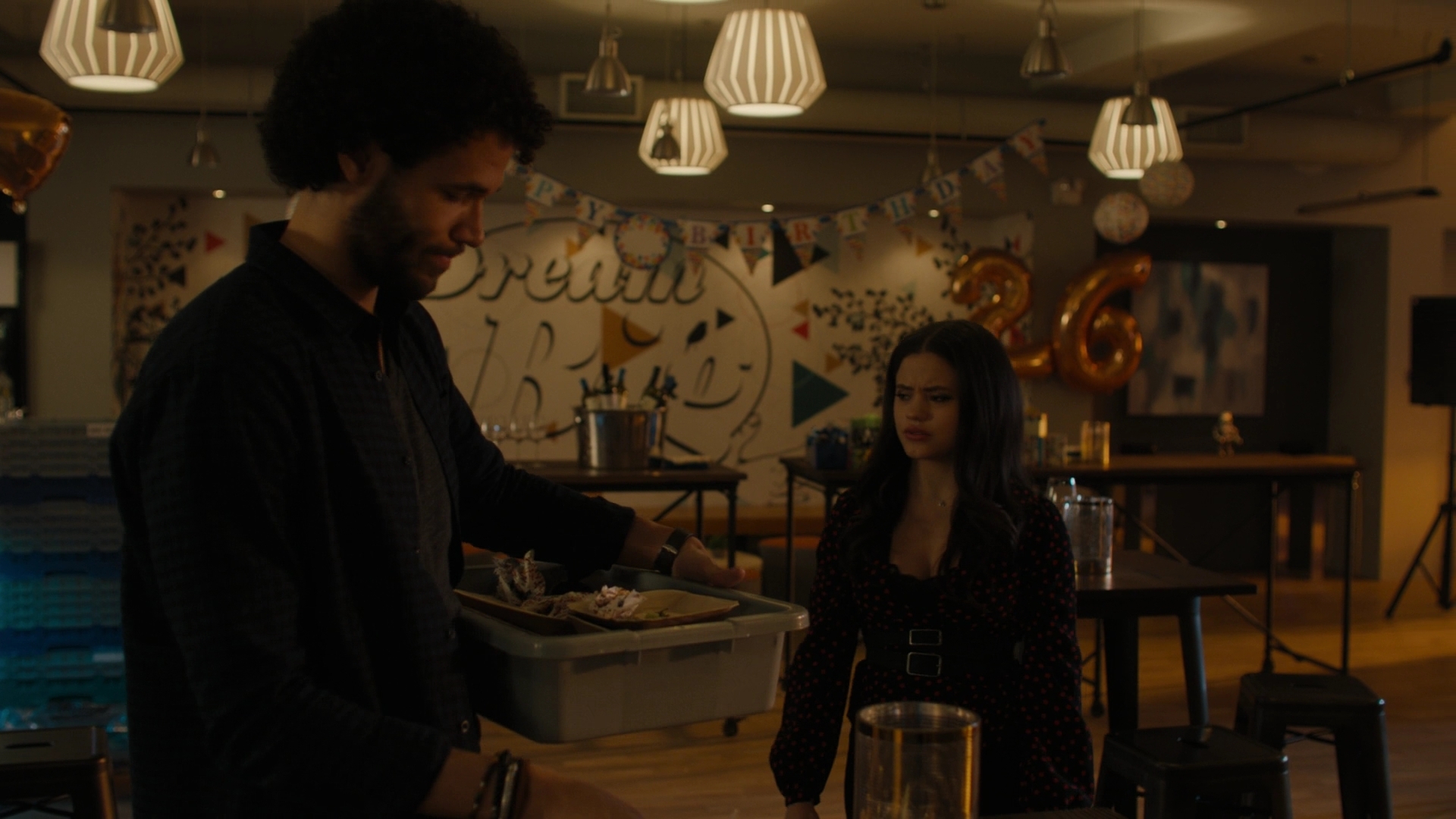 Charmed-Online-dot-nl_Charmed2x10CurseWords0517.jpg Charmed-Online-dot-nl_Charmed2x10CurseWords0517.jpg