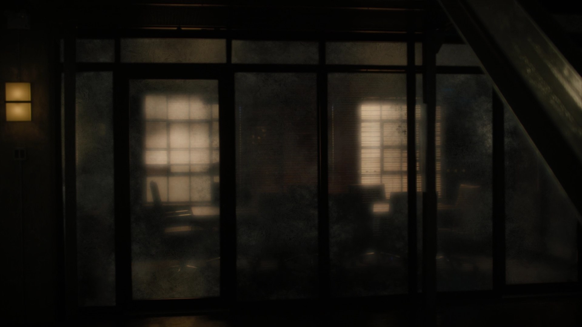 Charmed-Online-dot-nl_Charmed2x10CurseWords0616.jpg