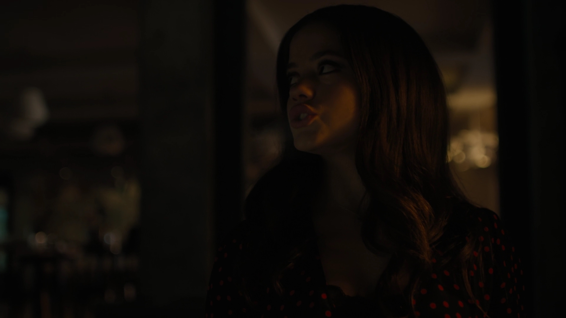 Charmed-Online-dot-nl_Charmed2x10CurseWords0644.jpg