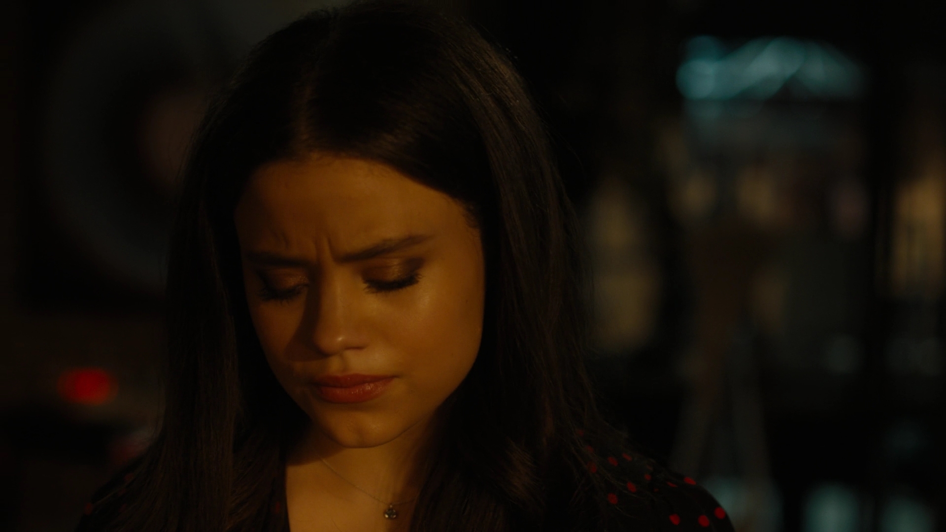 Charmed-Online-dot-nl_Charmed2x10CurseWords0971.jpg Charmed-Online-dot-nl_Charmed2x10CurseWords0971.jpg