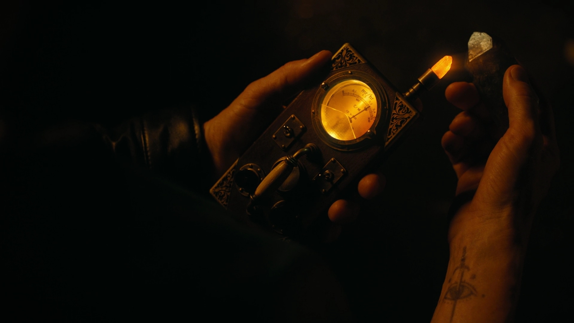 Charmed-Online-dot-nl_Charmed2x10CurseWords1053.jpg Charmed-Online-dot-nl_Charmed2x10CurseWords1053.jpg