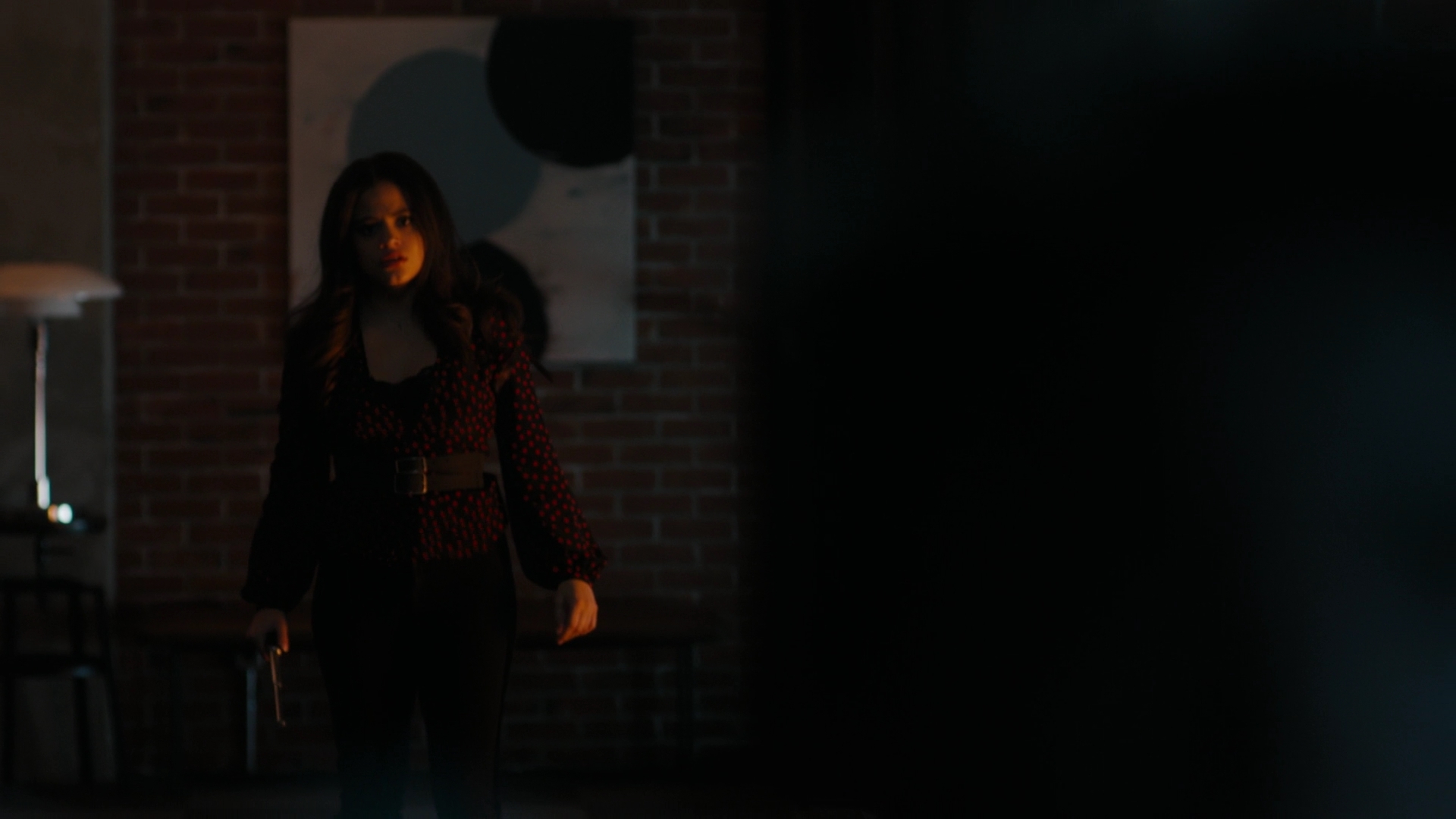 Charmed-Online-dot-nl_Charmed2x10CurseWords1320.jpg