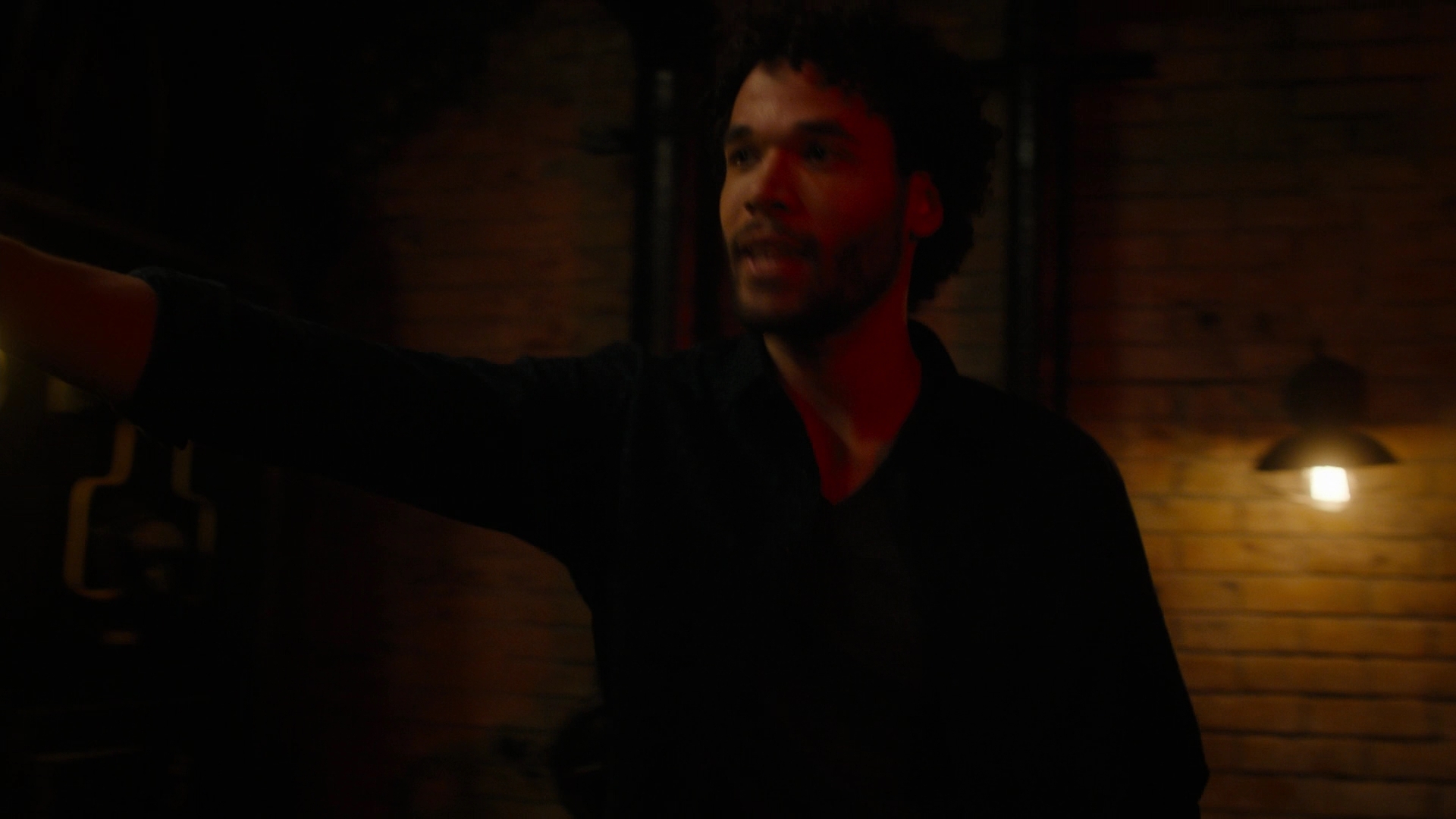 Charmed-Online-dot-nl_Charmed2x10CurseWords1382.jpg Charmed-Online-dot-nl_Charmed2x10CurseWords1382.jpg