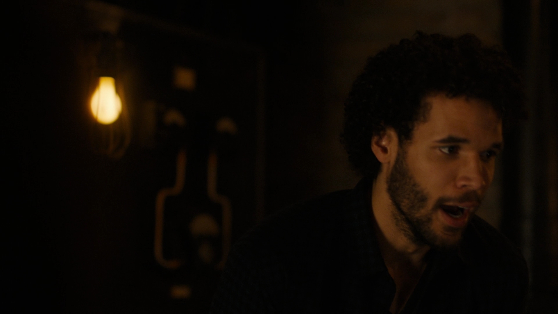 Charmed-Online-dot-nl_Charmed2x10CurseWords1657.jpg Charmed-Online-dot-nl_Charmed2x10CurseWords1657.jpg