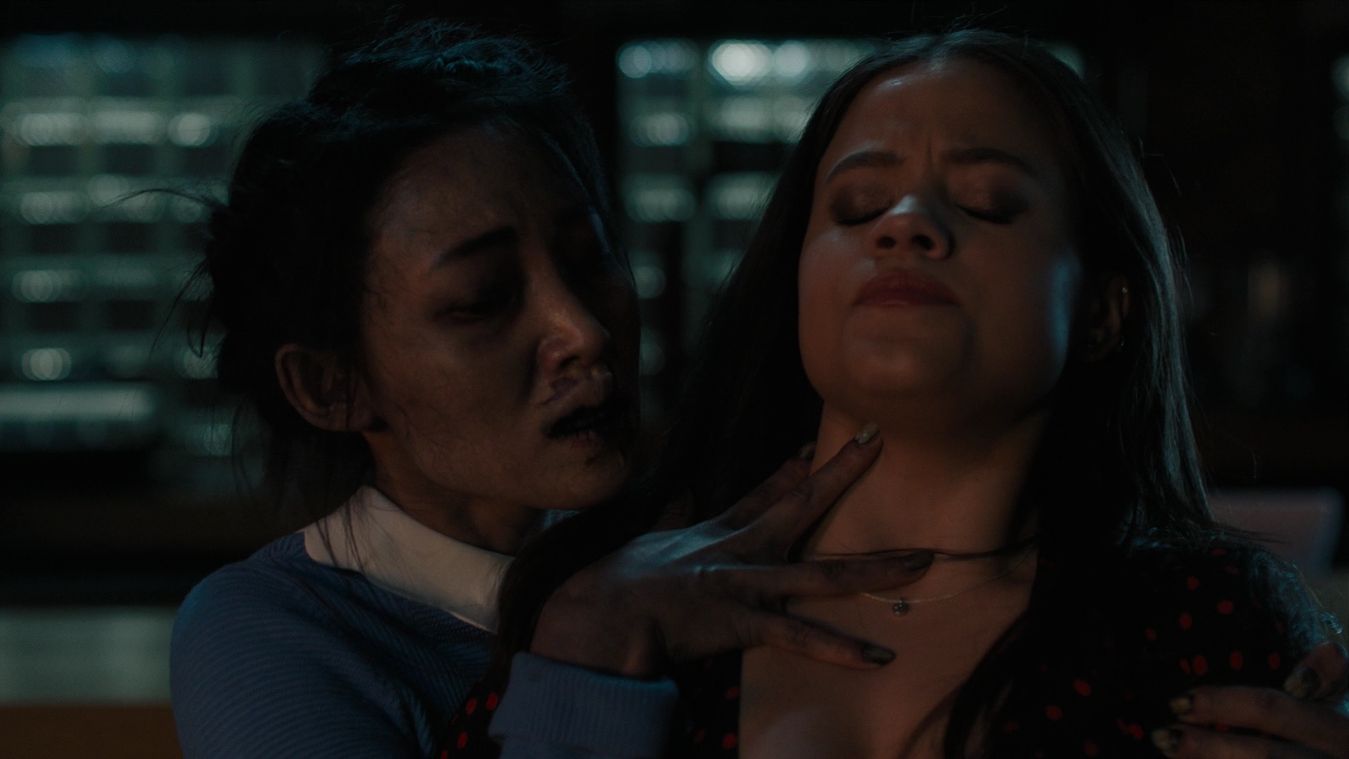 Charmed-Online-dot-nl_Charmed2x10CurseWords1991.jpg