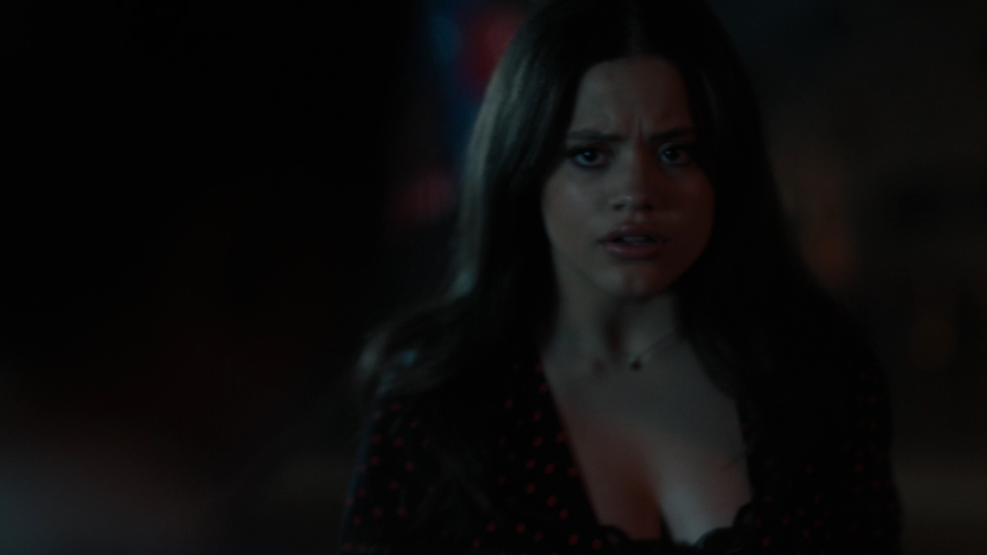 Charmed-Online-dot-nl_Charmed2x10CurseWords2012.jpg