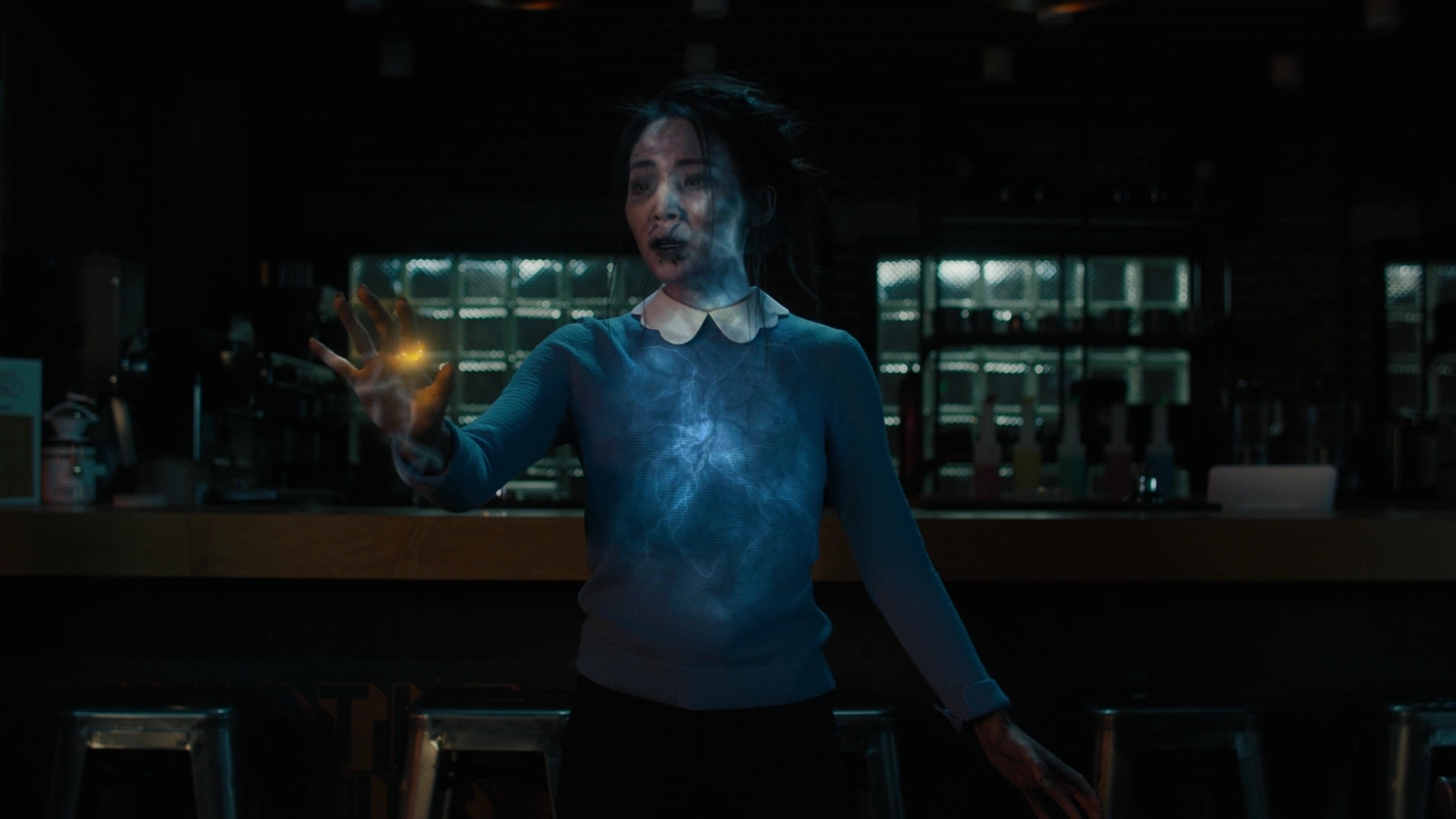 Charmed-Online-dot-nl_Charmed2x10CurseWords2032.jpg