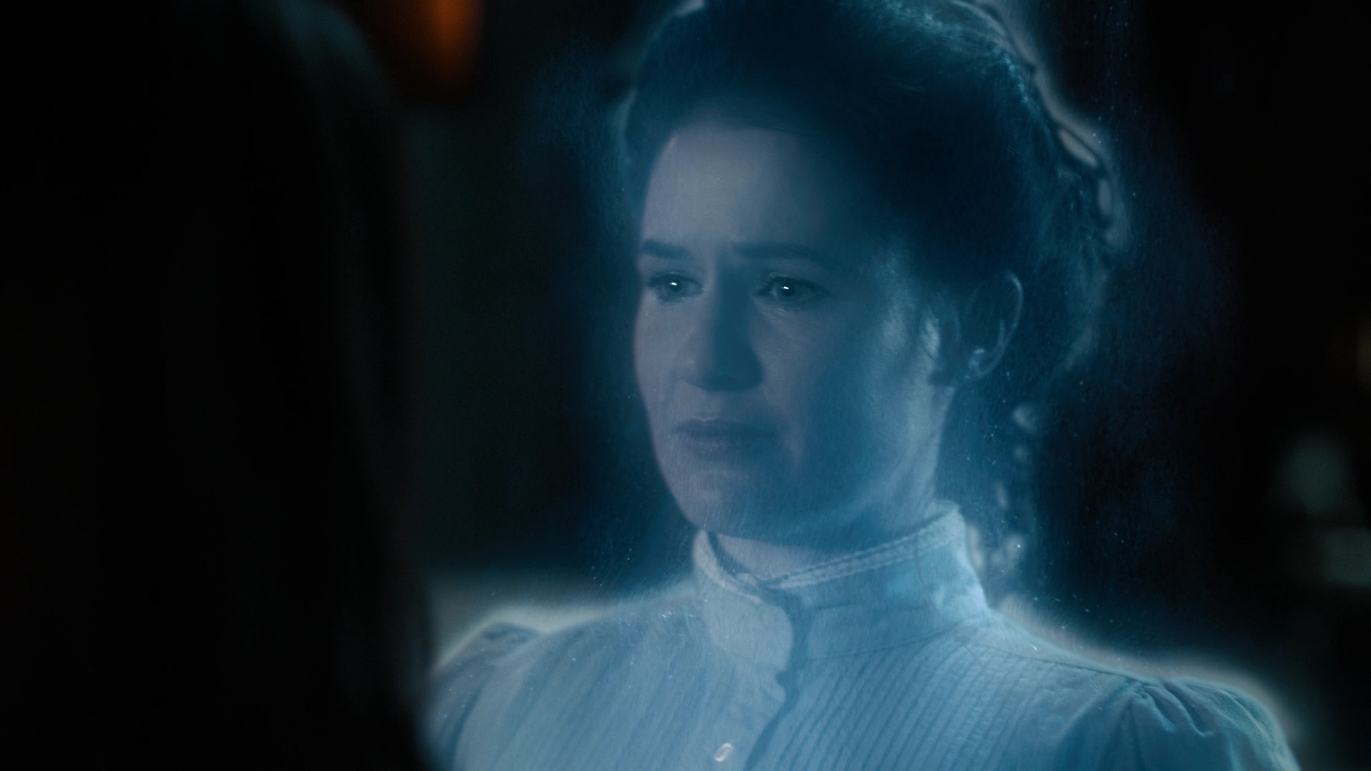 Charmed-Online-dot-nl_Charmed2x10CurseWords2093.jpg