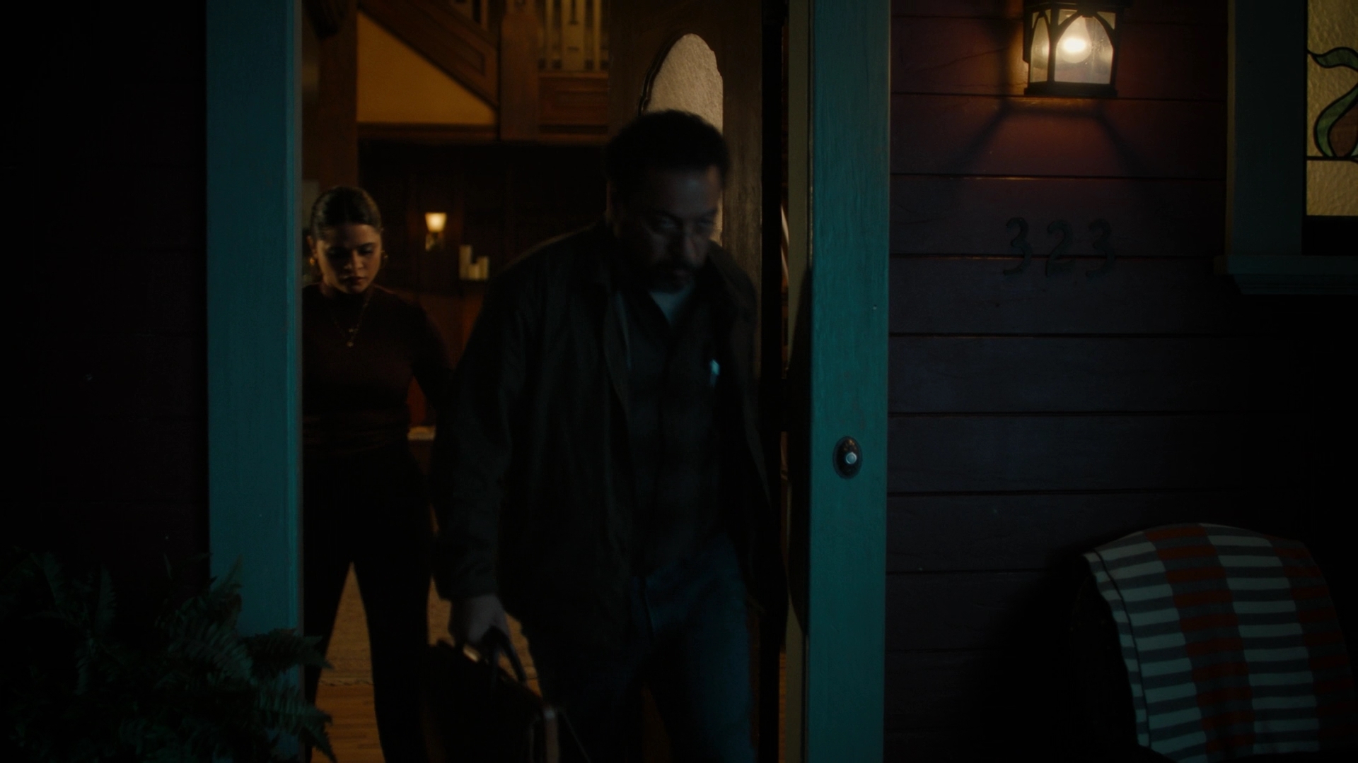 Charmed-Online-dot-nl_Charmed2x10CurseWords2453.jpg