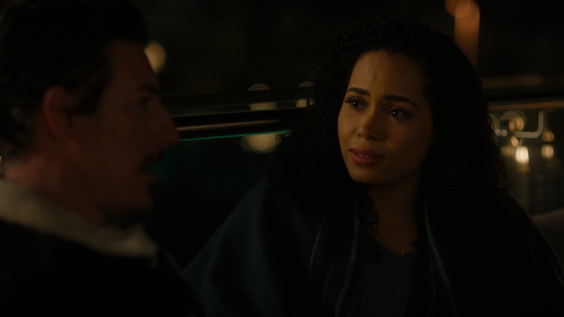 Charmed-Online-dot-nl_Charmed2x11DanceLikeNoOneIsWitching0047.jpg