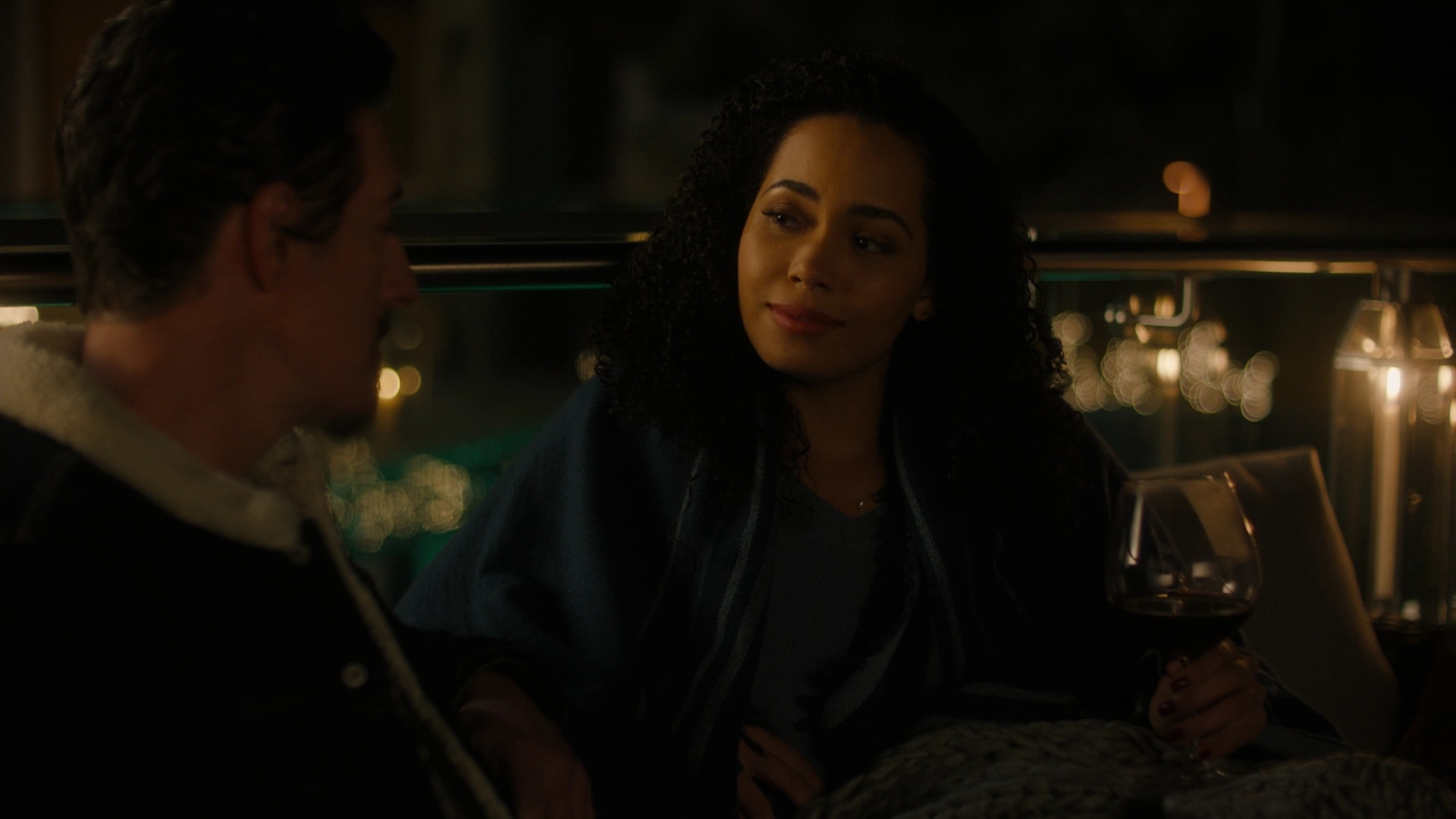 Charmed-Online-dot-nl_Charmed2x11DanceLikeNoOneIsWitching0075.jpg