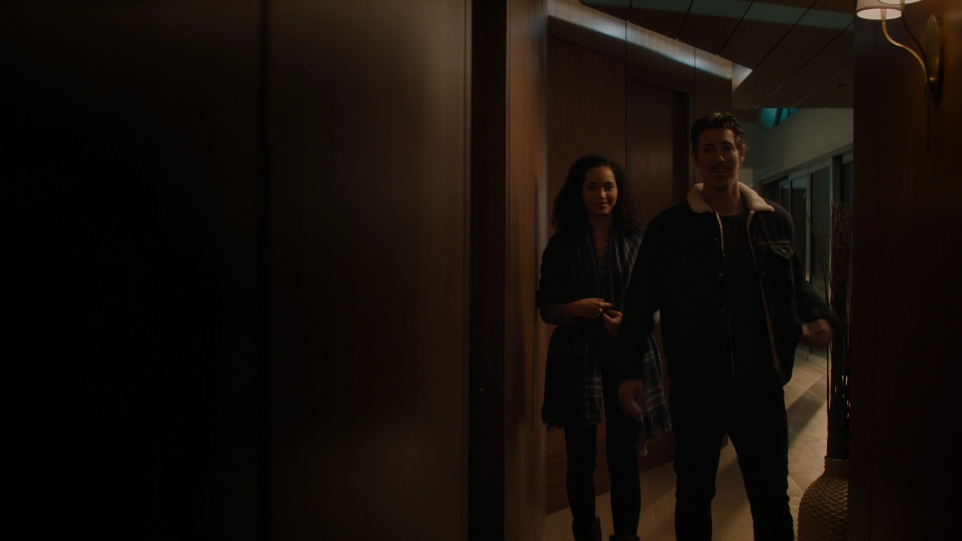 Charmed-Online-dot-nl_Charmed2x11DanceLikeNoOneIsWitching0153.jpg