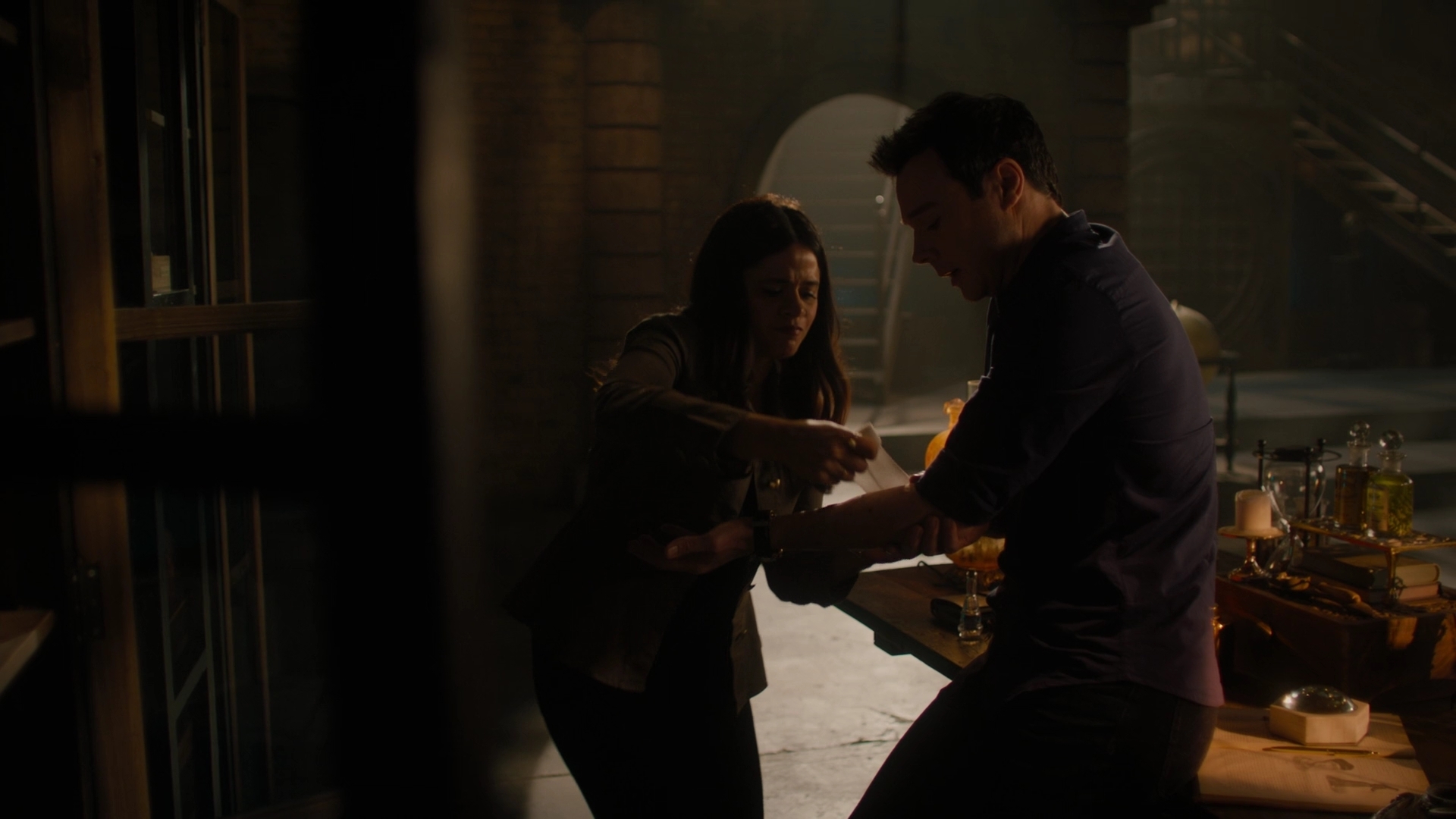 Charmed-Online-dot-nl_Charmed2x11DanceLikeNoOneIsWitching0242.jpg