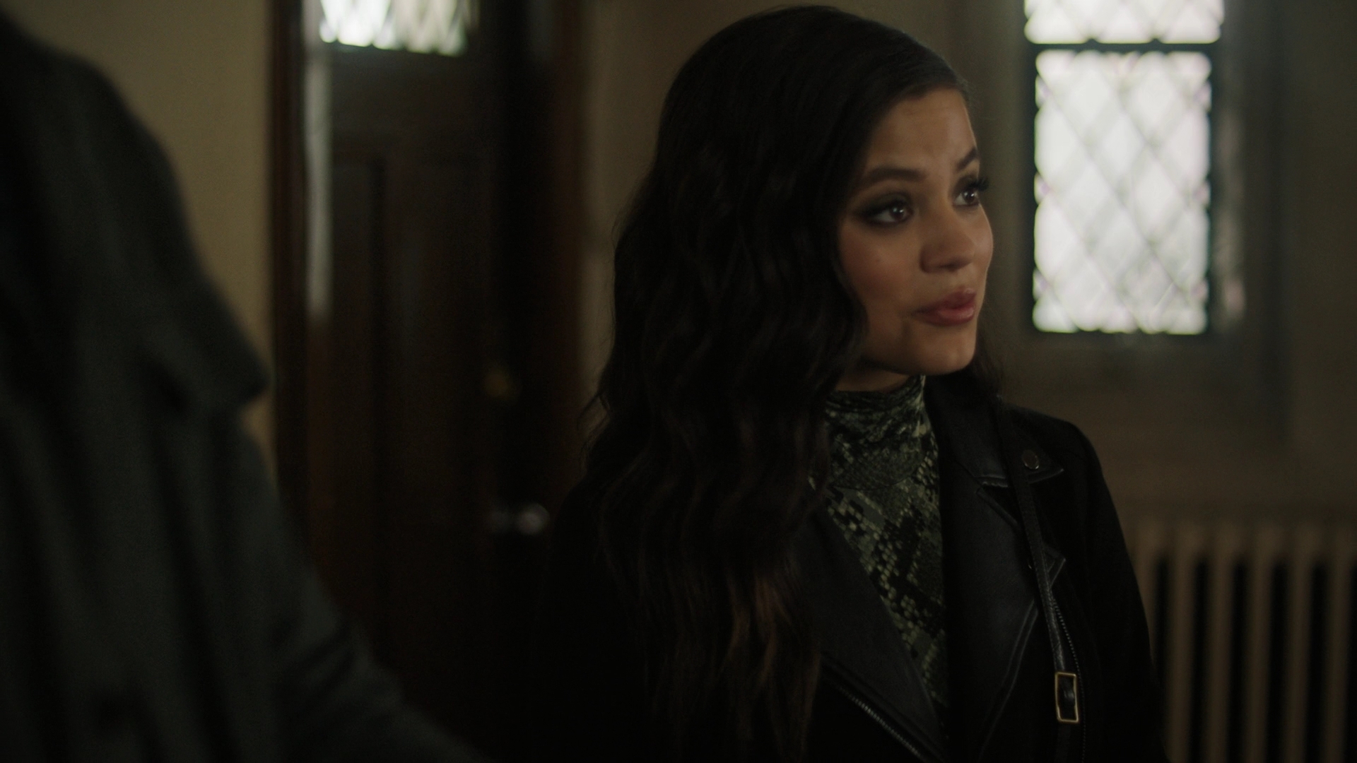 Charmed-Online-dot-nl_Charmed2x11DanceLikeNoOneIsWitching0470.jpg