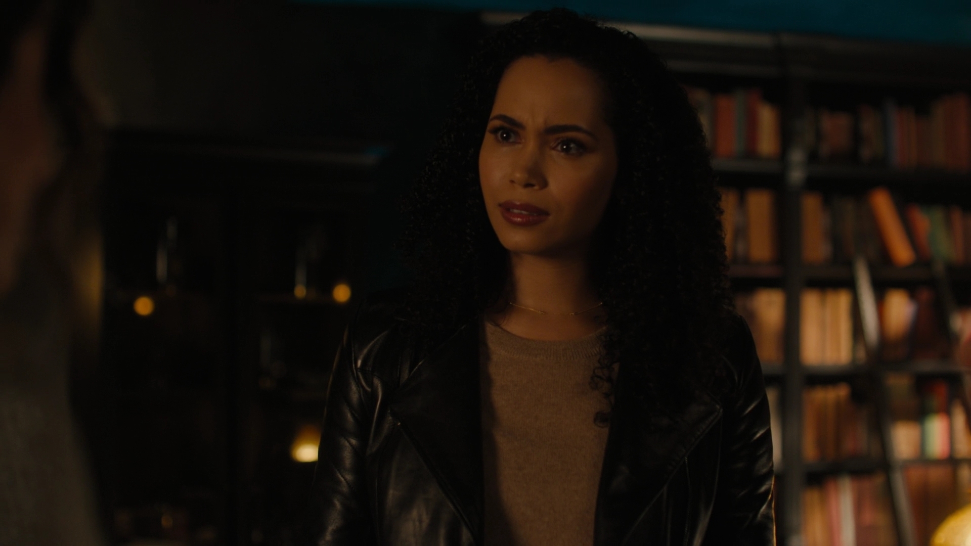 Charmed-Online-dot-nl_Charmed2x11DanceLikeNoOneIsWitching0757.jpg