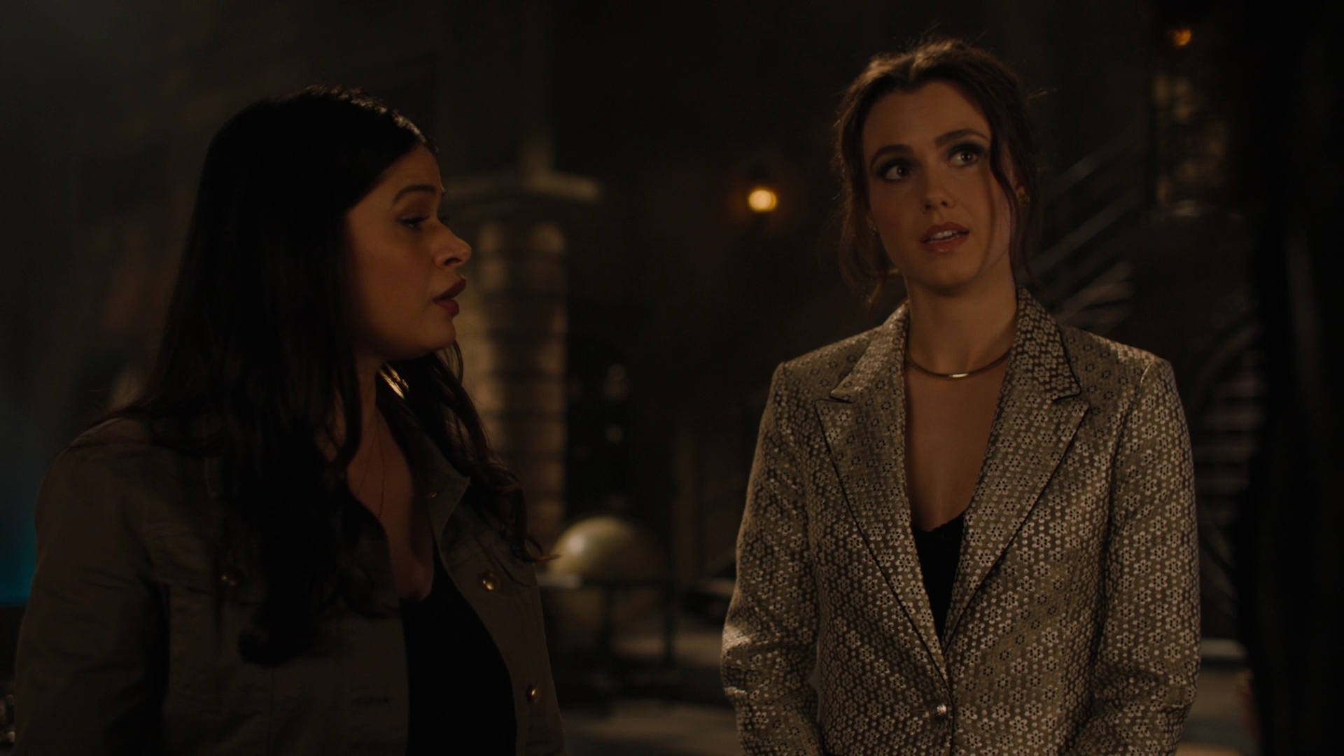 Charmed-Online-dot-nl_Charmed2x11DanceLikeNoOneIsWitching0760.jpg
