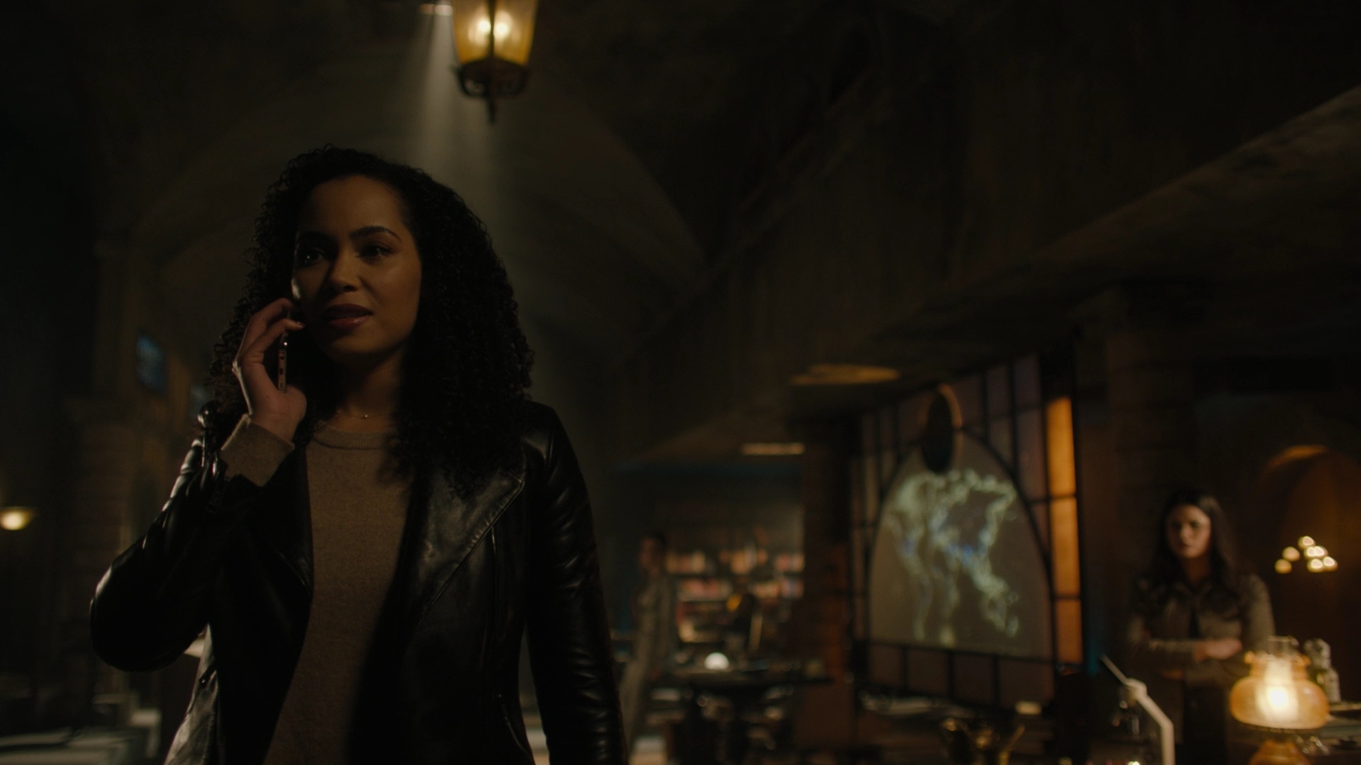 Charmed-Online-dot-nl_Charmed2x11DanceLikeNoOneIsWitching0931.jpg