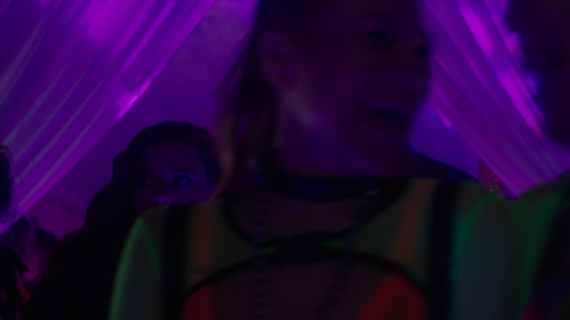 Charmed-Online-dot-nl_Charmed2x11DanceLikeNoOneIsWitching0956.jpg