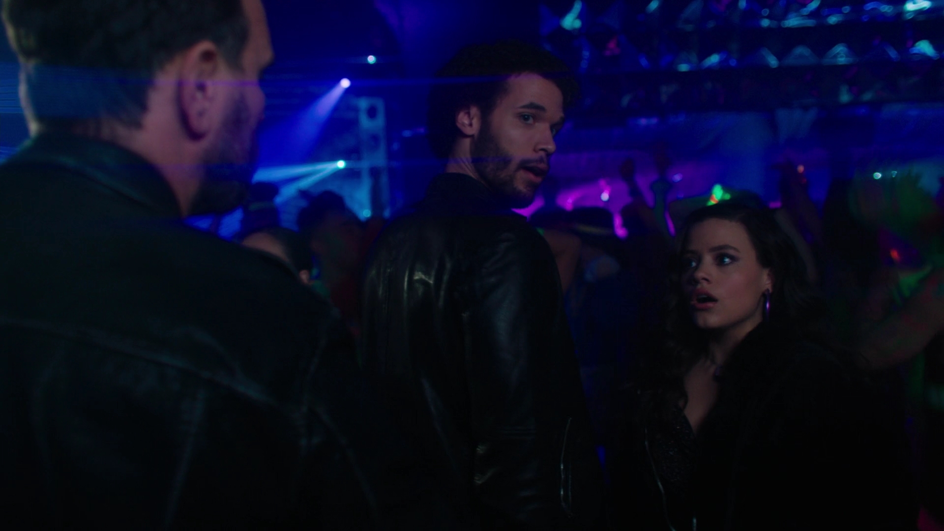 Charmed-Online-dot-nl_Charmed2x11DanceLikeNoOneIsWitching0982.jpg