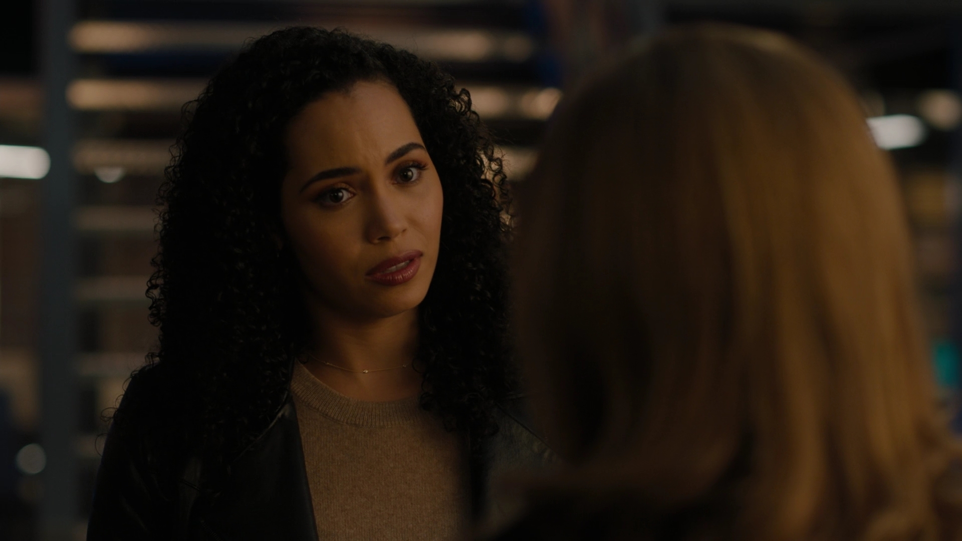 Charmed-Online-dot-nl_Charmed2x11DanceLikeNoOneIsWitching1188.jpg