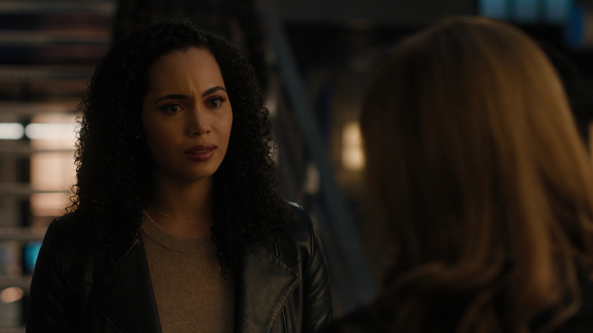 Charmed-Online-dot-nl_Charmed2x11DanceLikeNoOneIsWitching1227.jpg
