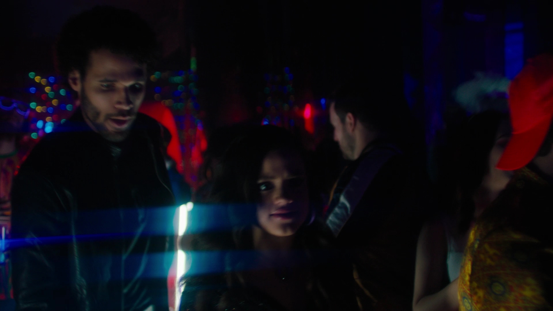 Charmed-Online-dot-nl_Charmed2x11DanceLikeNoOneIsWitching1249.jpg
