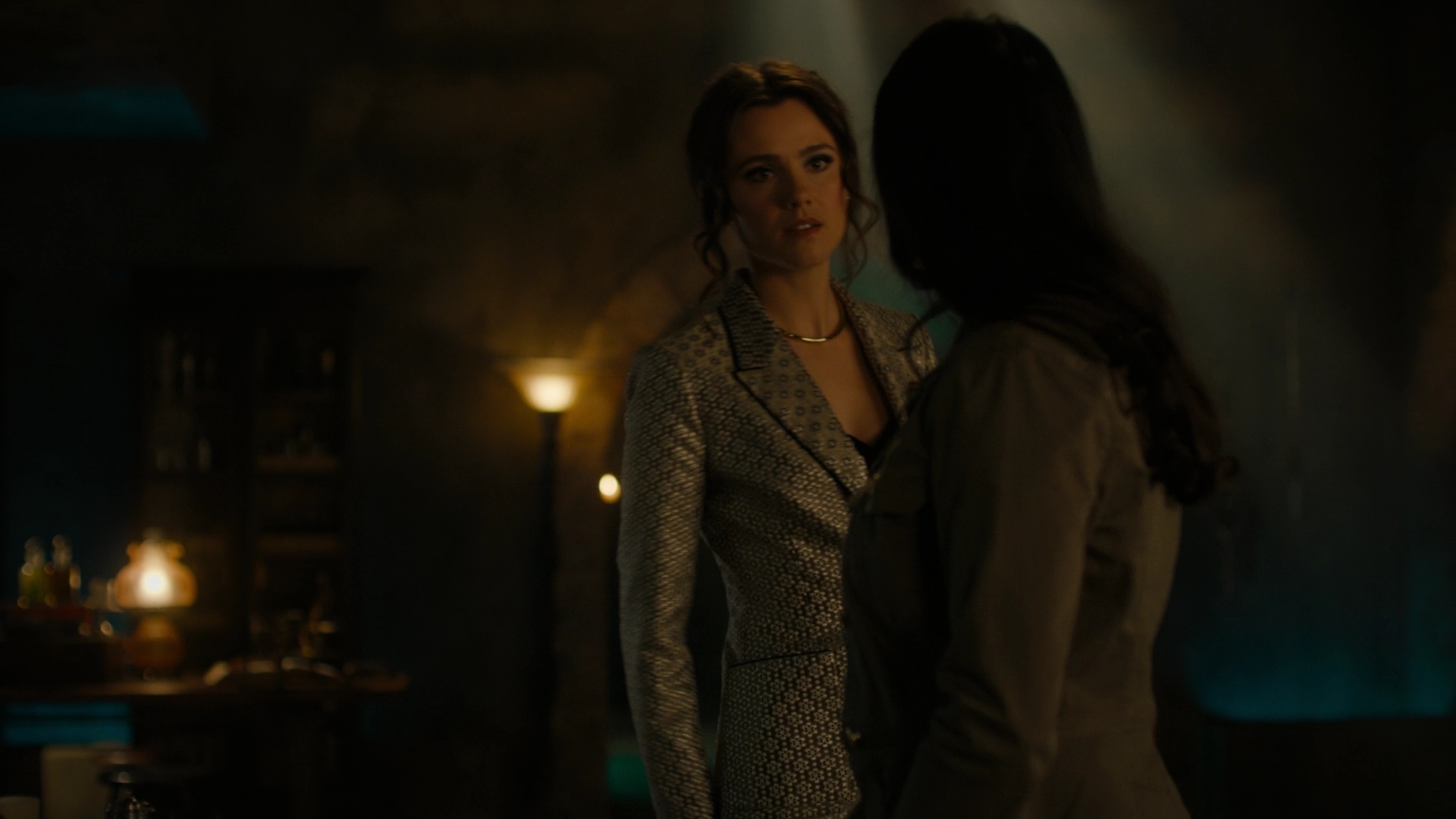 Charmed-Online-dot-nl_Charmed2x11DanceLikeNoOneIsWitching1324.jpg
