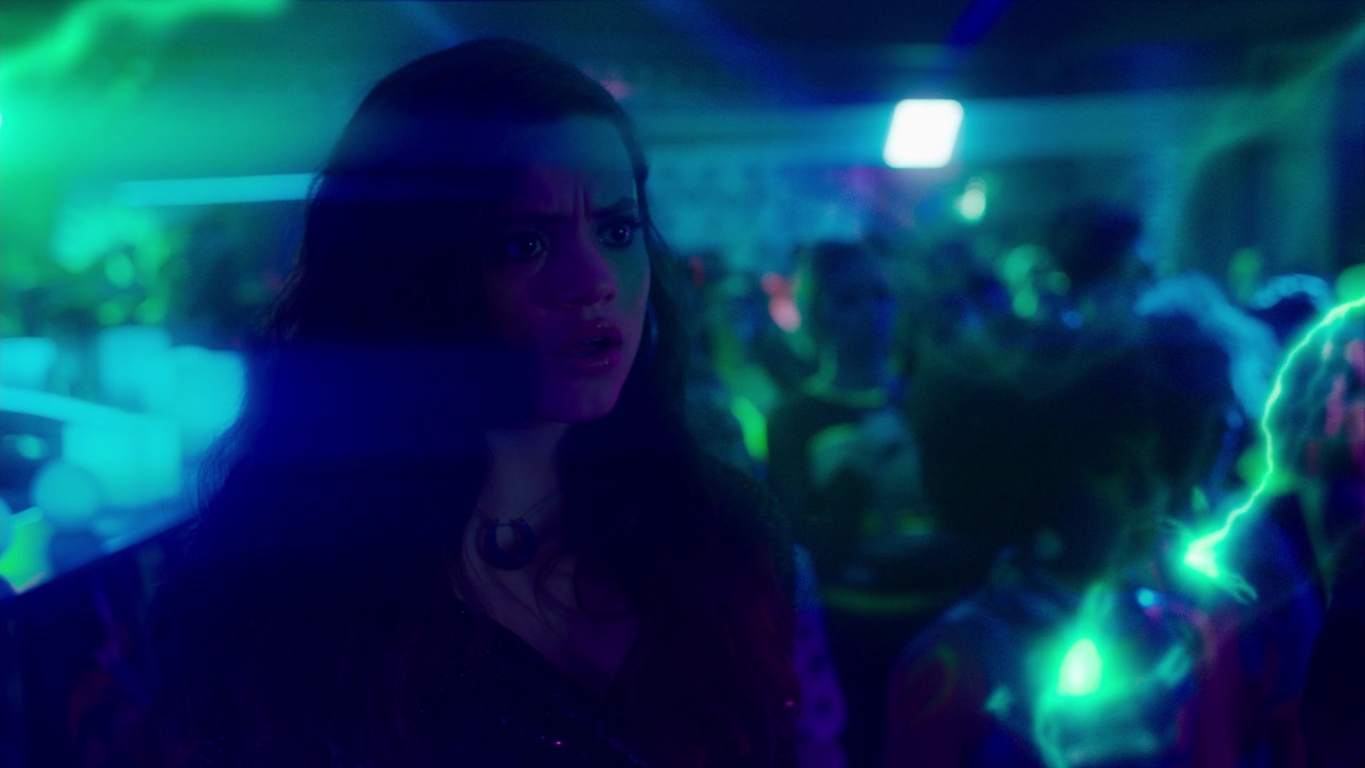 Charmed-Online-dot-nl_Charmed2x11DanceLikeNoOneIsWitching1438.jpg