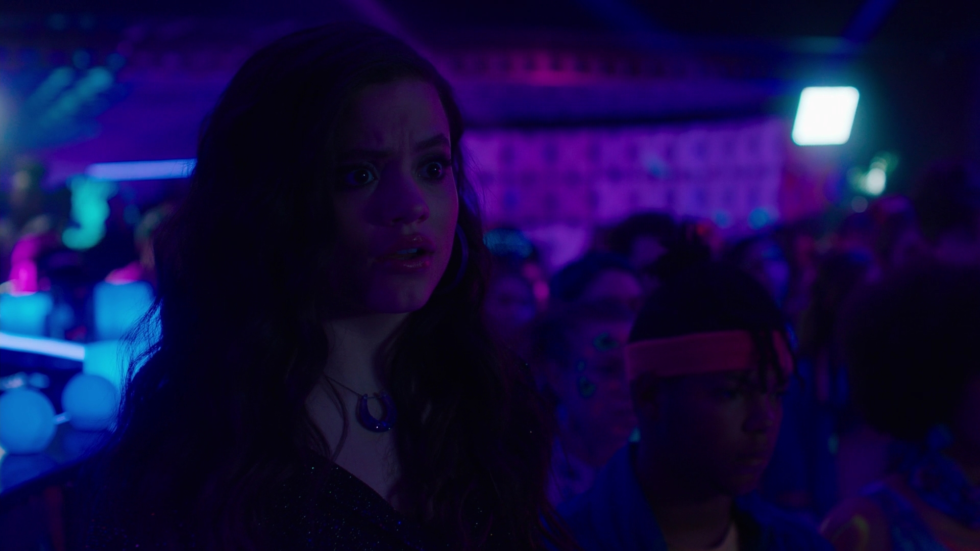 Charmed-Online-dot-nl_Charmed2x11DanceLikeNoOneIsWitching1475.jpg