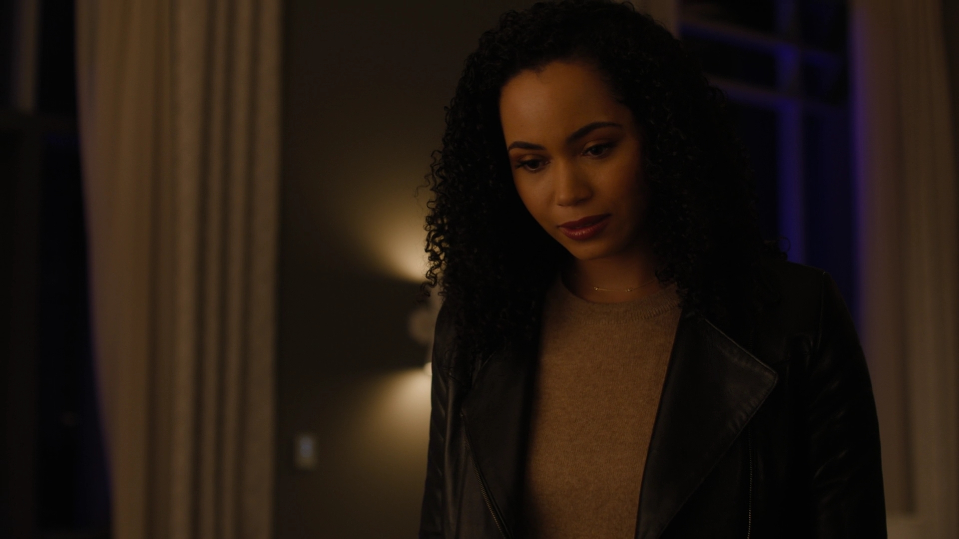 Charmed-Online-dot-nl_Charmed2x11DanceLikeNoOneIsWitching1743.jpg