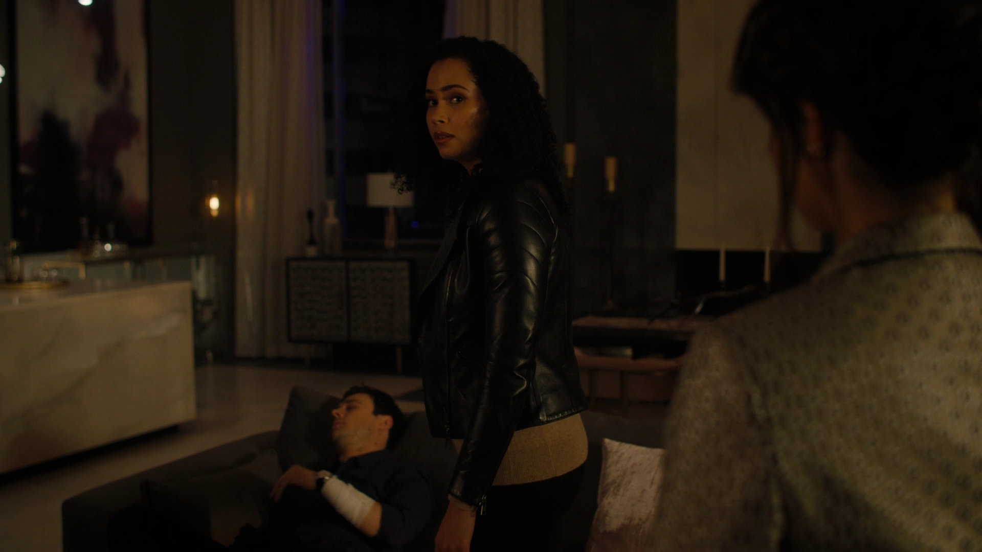 Charmed-Online-dot-nl_Charmed2x11DanceLikeNoOneIsWitching1748.jpg