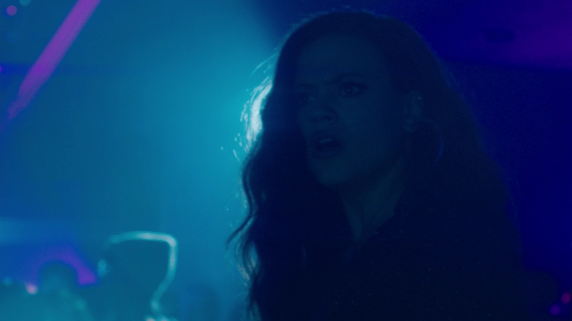 Charmed-Online-dot-nl_Charmed2x11DanceLikeNoOneIsWitching1842.jpg