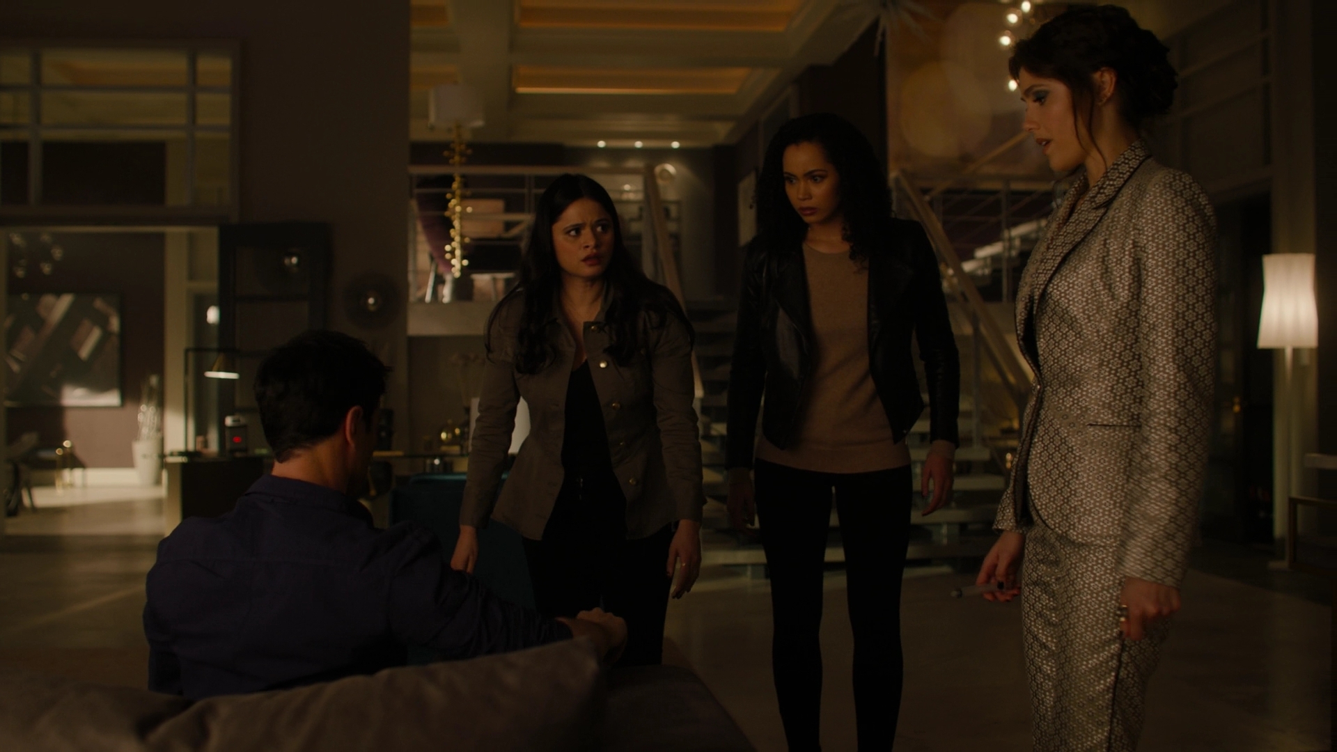 Charmed-Online-dot-nl_Charmed2x11DanceLikeNoOneIsWitching1946.jpg