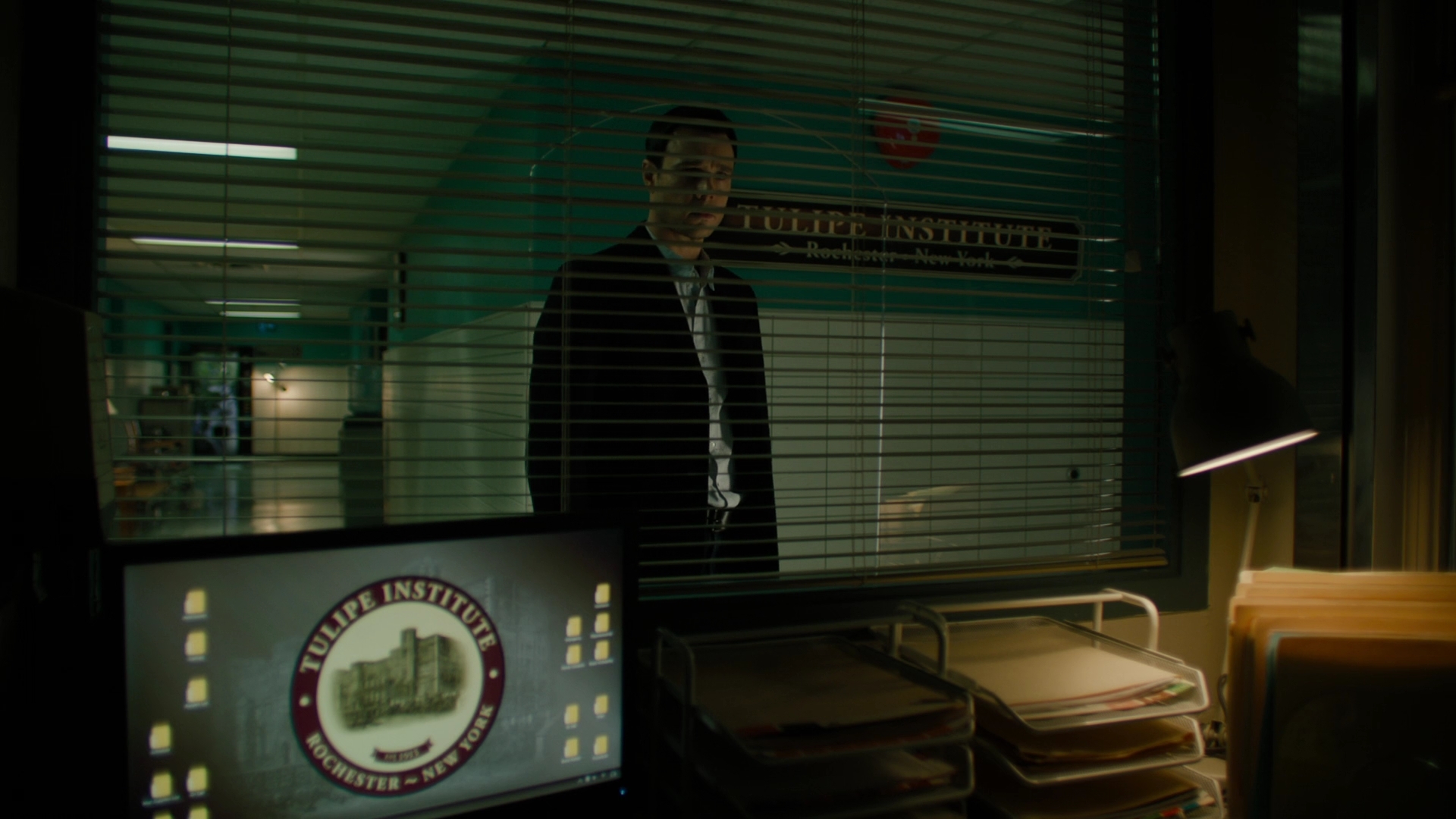 Charmed-Online-dot-nl_Charmed2x12NeedsToKnow0450.jpg Charmed-Online-dot-nl_Charmed2x12NeedsToKnow0450.jpg