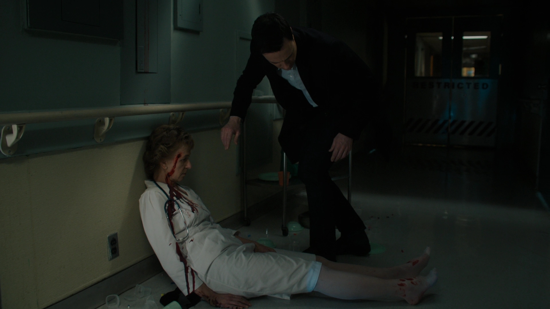 Charmed-Online-dot-nl_Charmed2x12NeedsToKnow0477.jpg