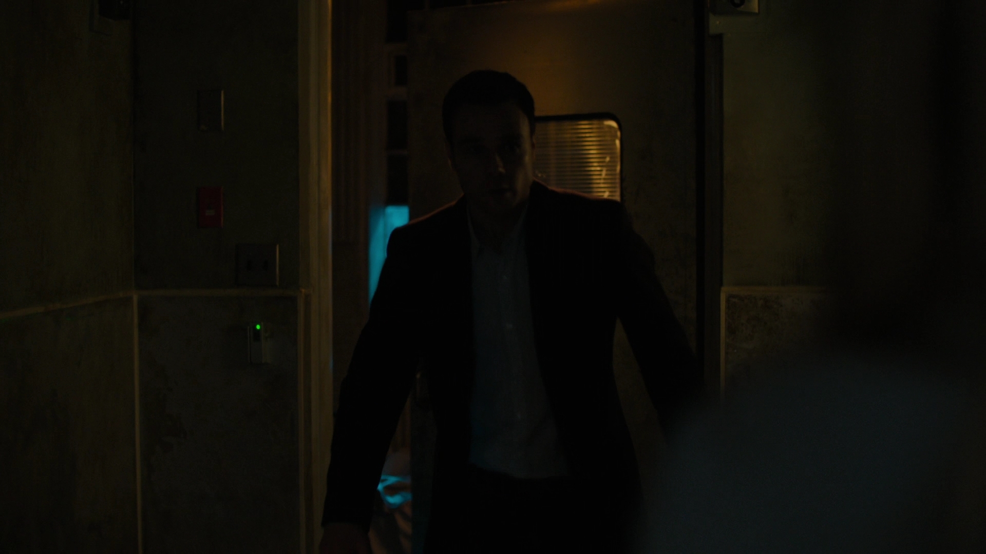 Charmed-Online-dot-nl_Charmed2x12NeedsToKnow0521.jpg