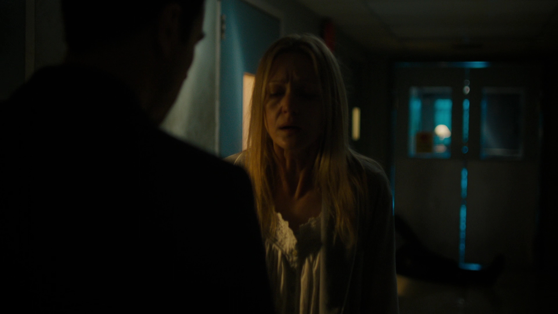 Charmed-Online-dot-nl_Charmed2x12NeedsToKnow0523.jpg