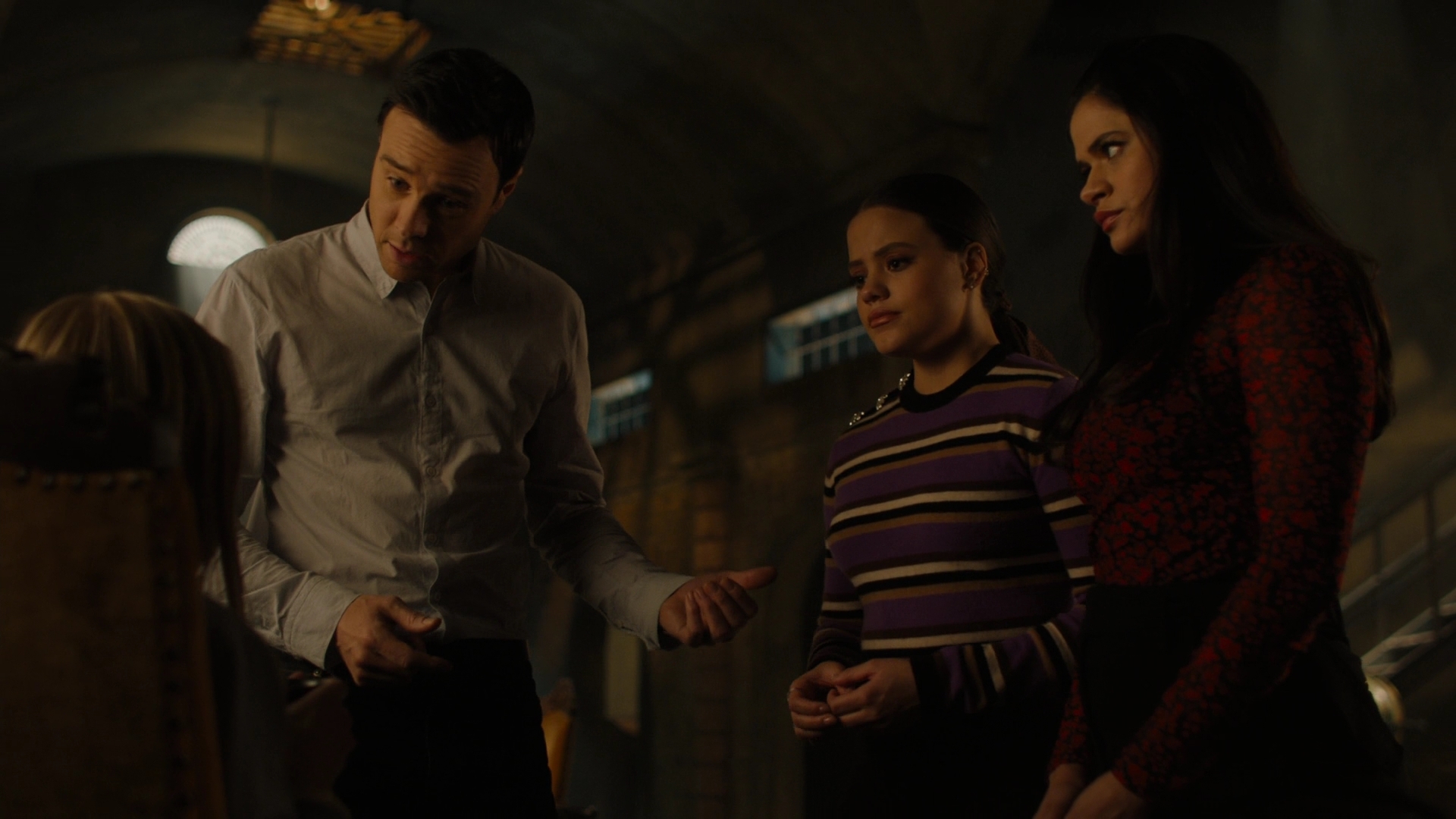 Charmed-Online-dot-nl_Charmed2x12NeedsToKnow0800.jpg