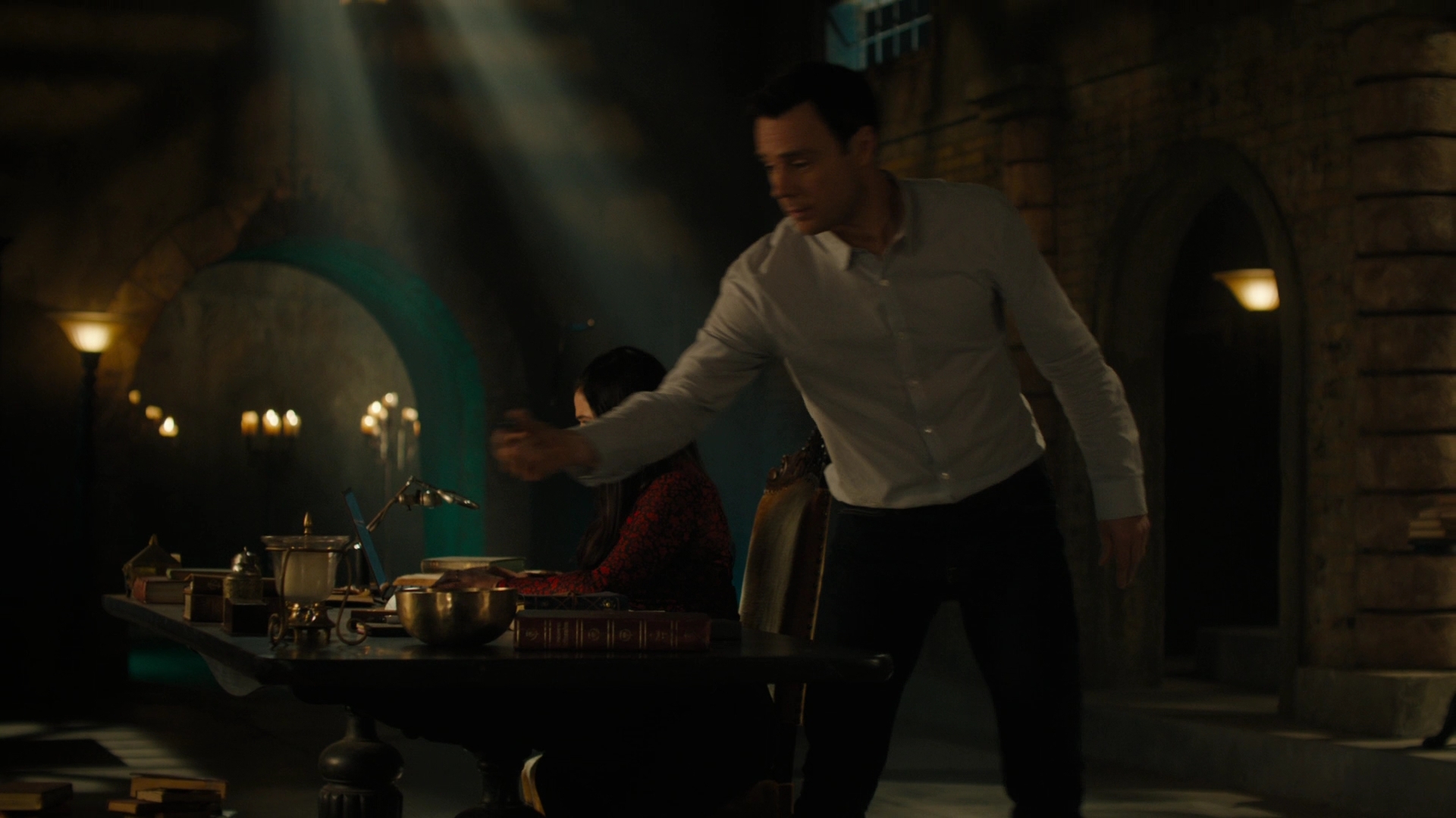 Charmed-Online-dot-nl_Charmed2x12NeedsToKnow0859.jpg