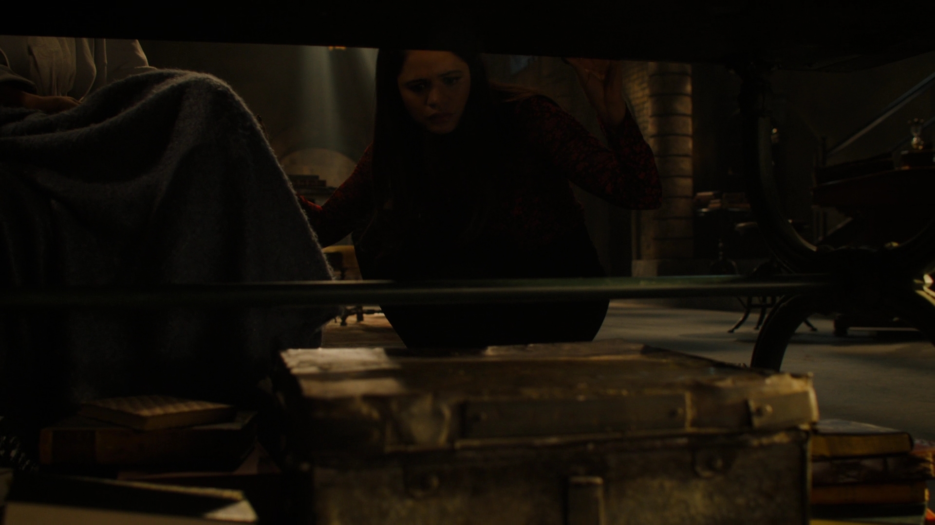 Charmed-Online-dot-nl_Charmed2x12NeedsToKnow0986.jpg