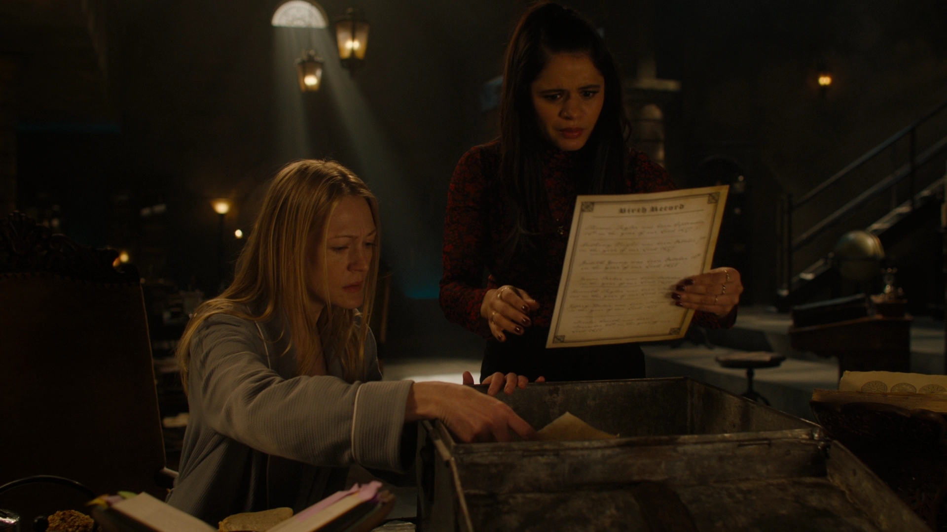 Charmed-Online-dot-nl_Charmed2x12NeedsToKnow0999.jpg
