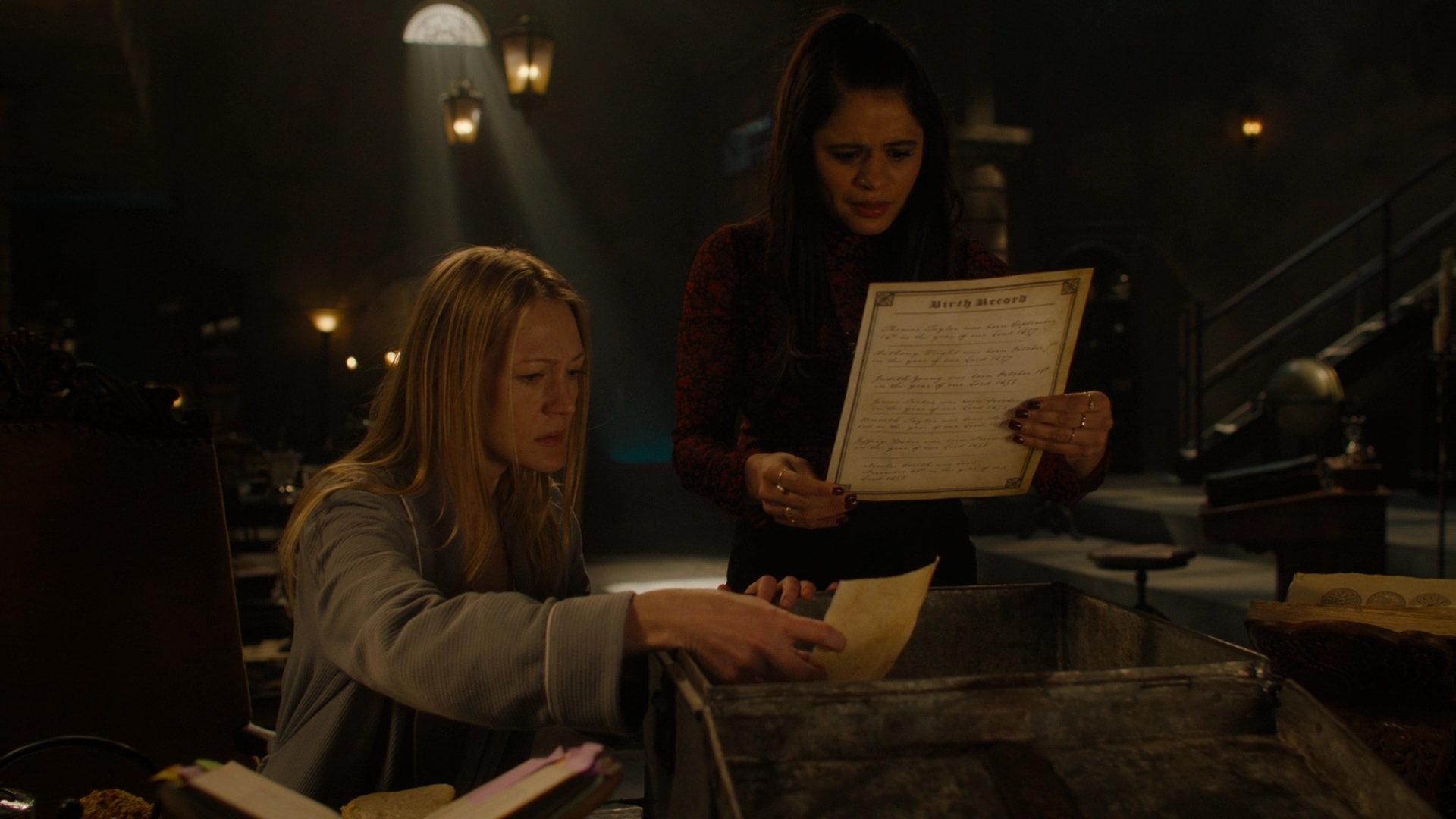 Charmed-Online-dot-nl_Charmed2x12NeedsToKnow1000.jpg