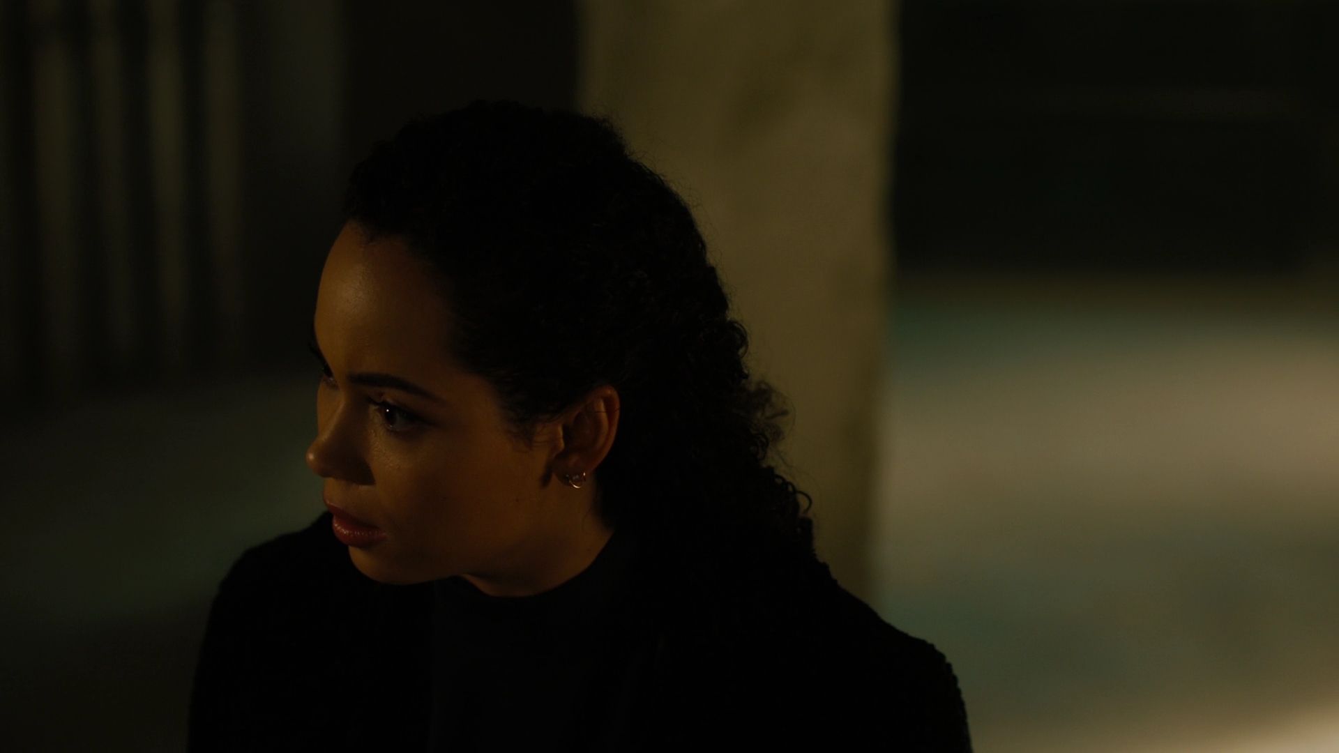 Charmed-Online-dot-nl_Charmed2x12NeedsToKnow1114.jpg