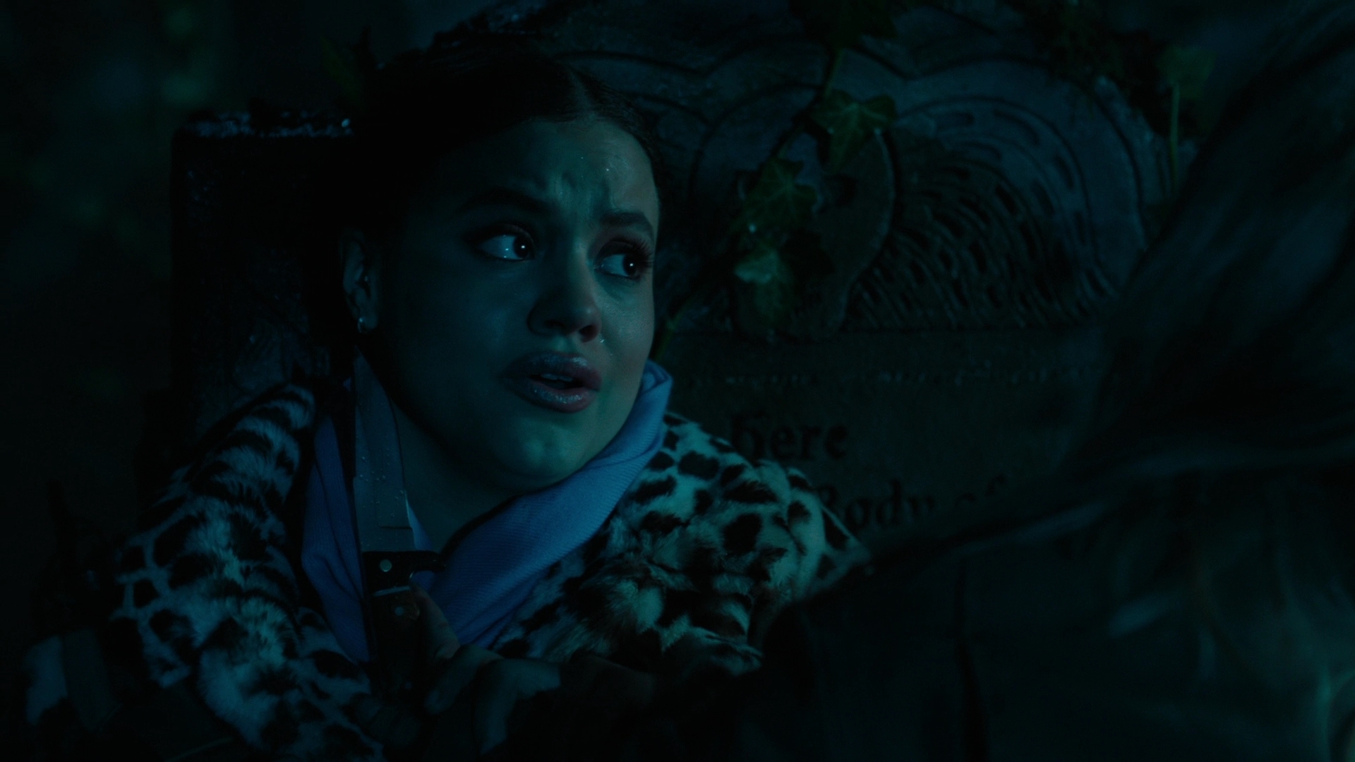 Charmed-Online-dot-nl_Charmed2x12NeedsToKnow1753.jpg