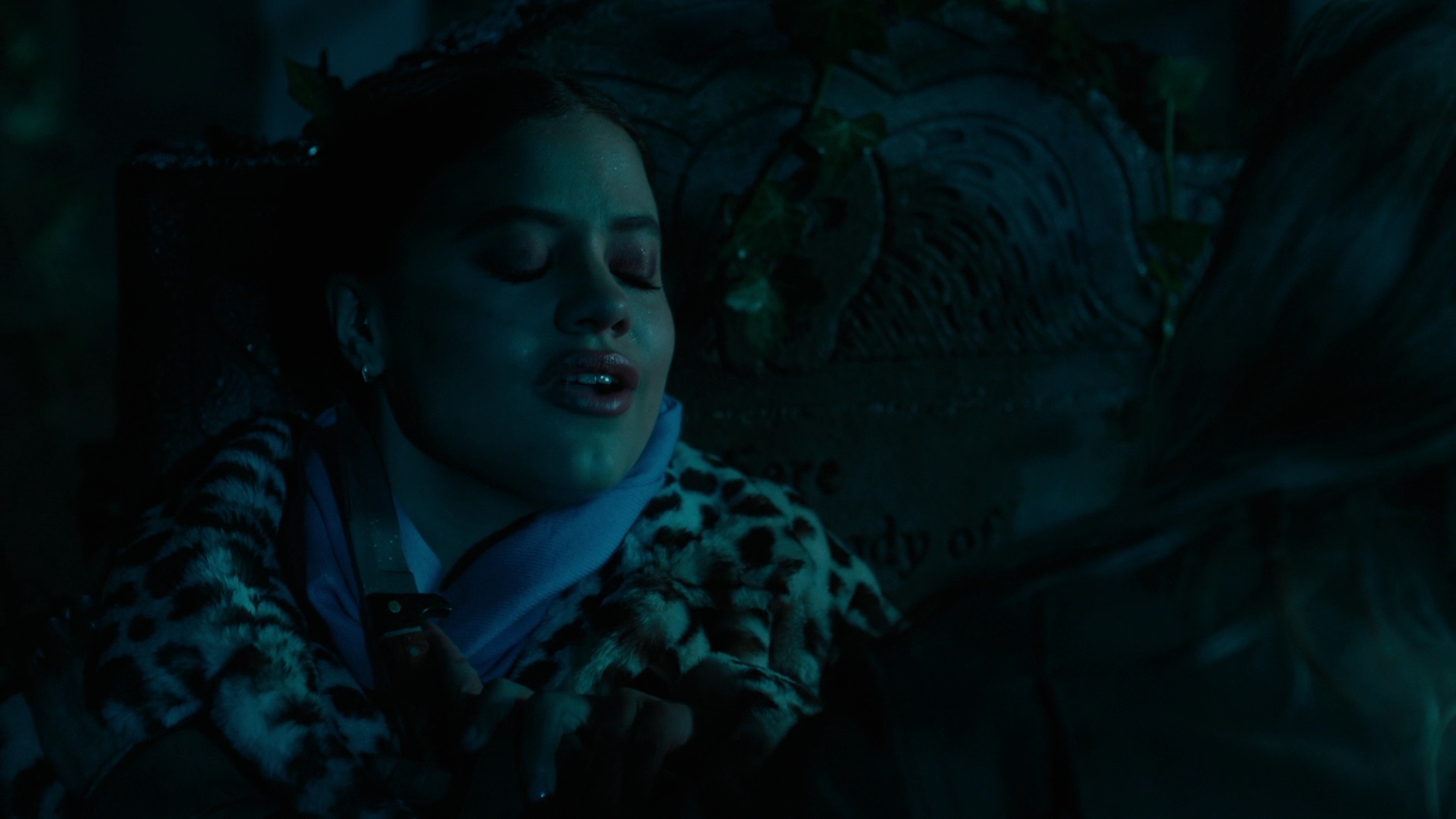 Charmed-Online-dot-nl_Charmed2x12NeedsToKnow1765.jpg