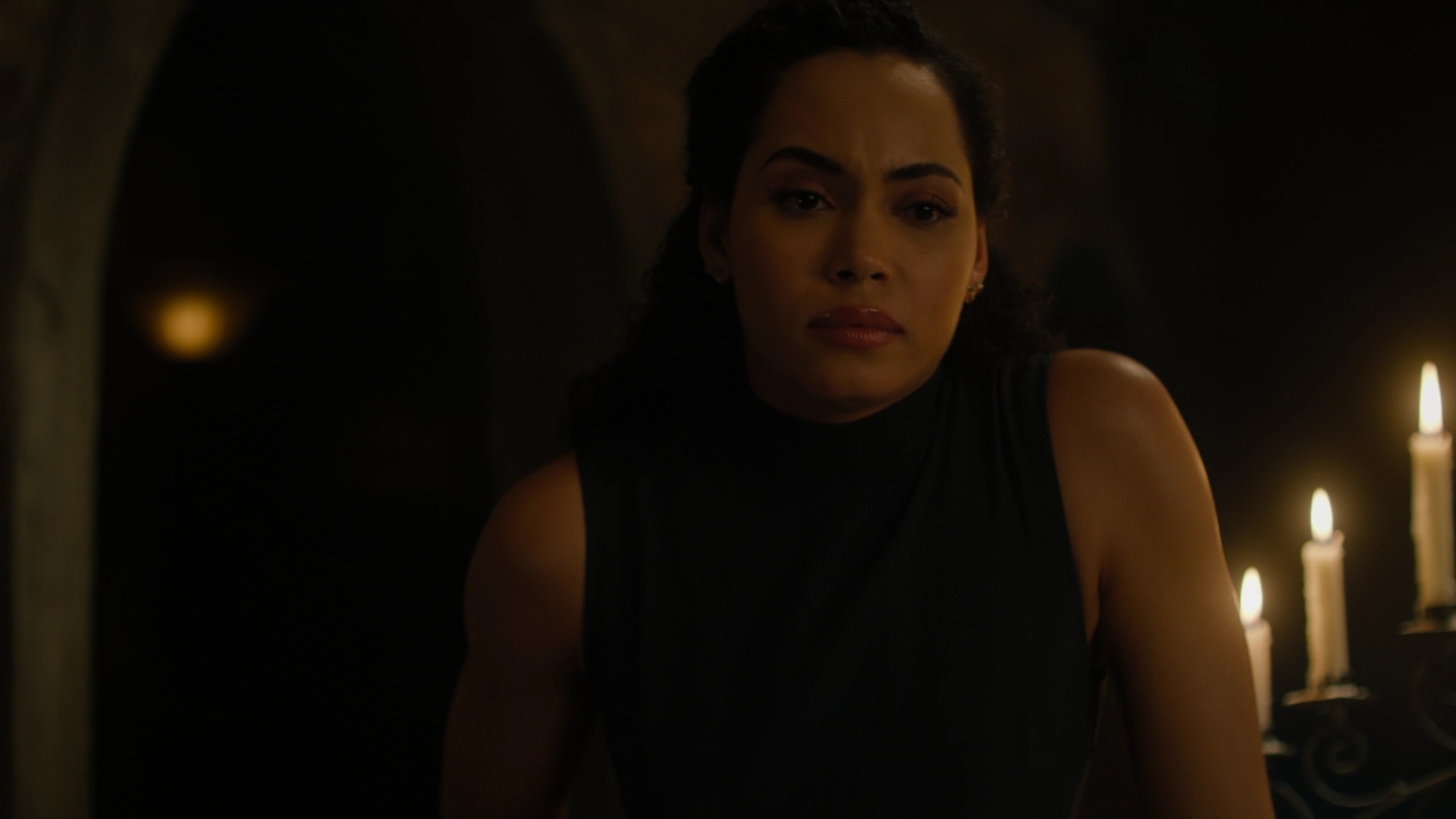 Charmed-Online-dot-nl_Charmed2x12NeedsToKnow2073.jpg