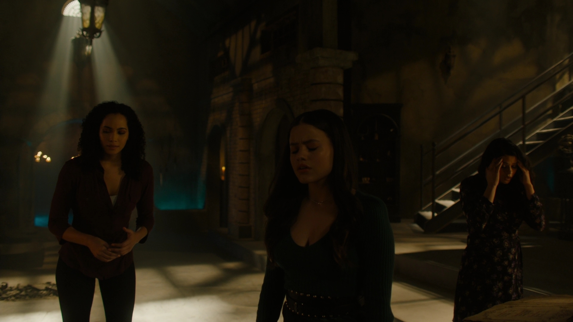 Charmed-Online-dot-nl-Charmed2x13BreakingTheCycle0838.jpg
